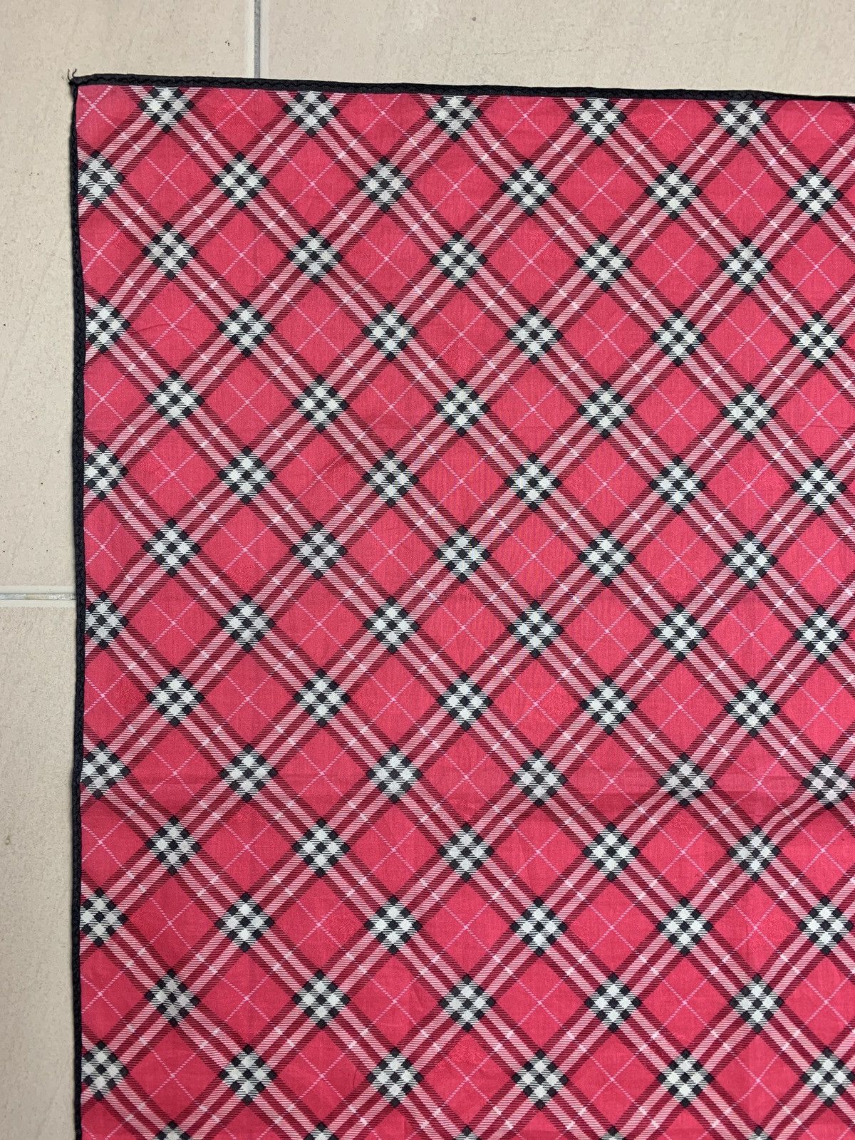 Burberry Burberry Handkerchief Pocketsquares Size ONE SIZE - 6 Thumbnail