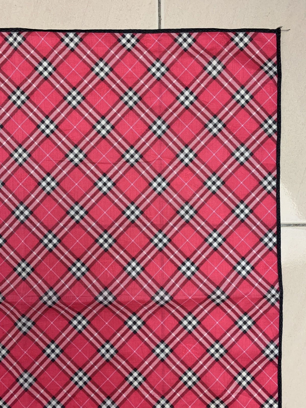 Burberry Burberry Handkerchief Pocketsquares Size ONE SIZE - 5 Thumbnail