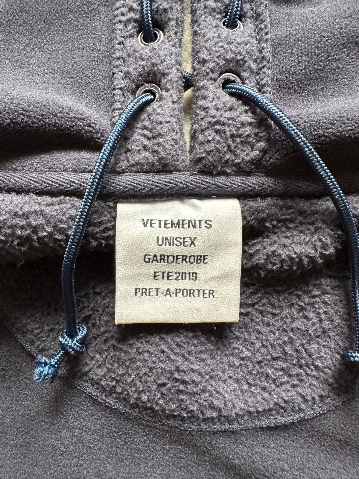Vetements Vetements 19ss Gimp Mask Fleece Hoodie Navy Travis Scott Size US XL / EU 56 / 4 - 14 Thumbnail