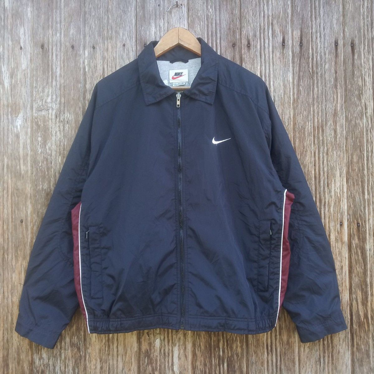 Nike Vintage Nike Swoosh Logo Zipper Jacket Grey Tag Nike ACG Size US L / EU 52-54 / 3 - 1 Thumbnail