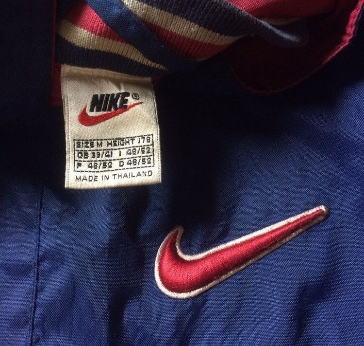 Nike Vintage Nike Big Logo Double Pocket Jacket Sports Size US L / EU 52-54 / 3 - 5 Thumbnail