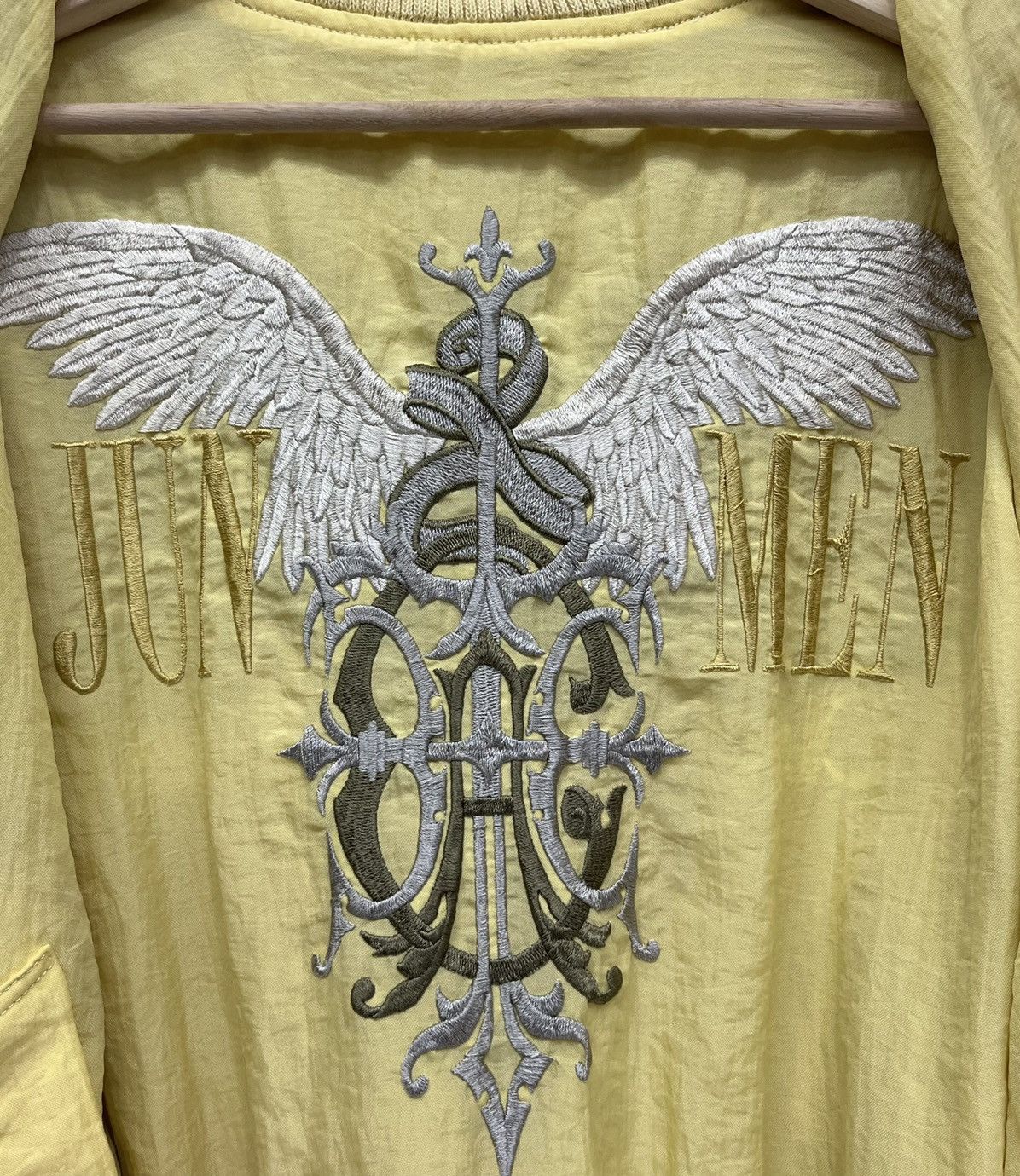 JUN MEN JUN MEN Classic Elegance Embroidery Tribal Wings Reversible Size US M / EU 48-50 / 2 - 12 Thumbnail