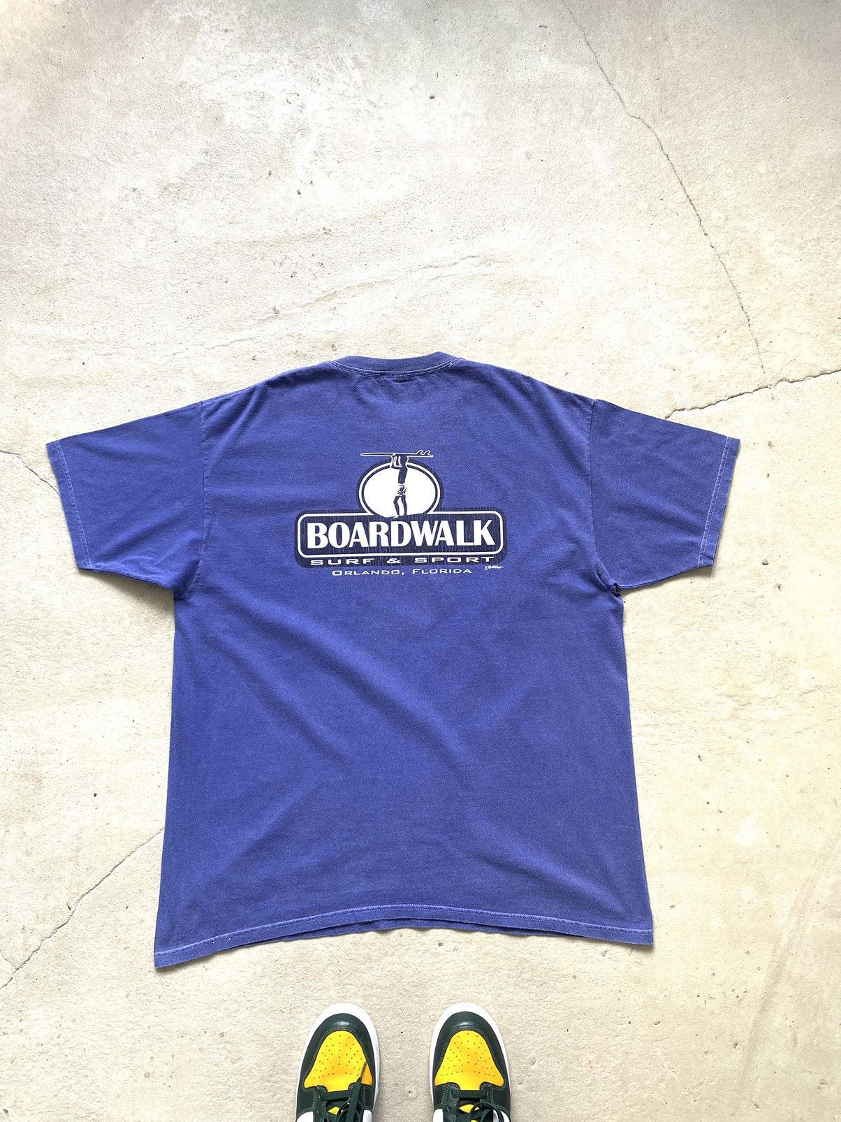 Vintage Vintage 2000’s Boardwalk Surf Style T Shirt (O’Neill Stussy) Size US XL / EU 56 / 4 - 1 Thumbnail