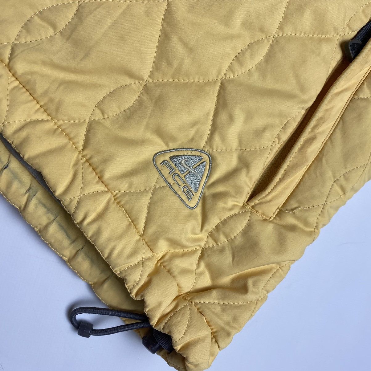 Nike ACG Nike ACG Light Puffer Jacket Size S / US 4 / IT 40 - 3 Thumbnail