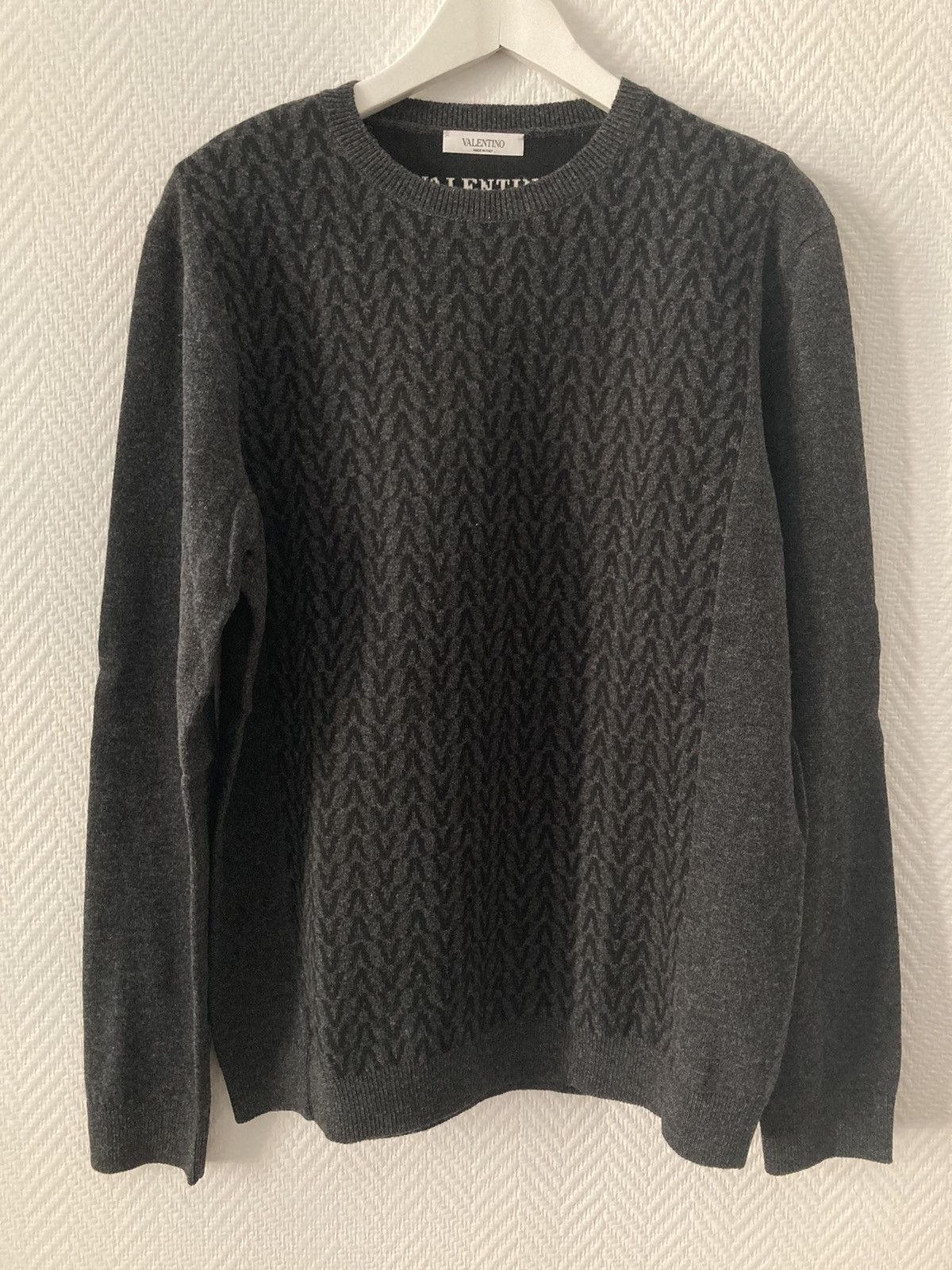Valentino intarsia-knit logo jumper Size US M / EU 48-50 / 2 - 1 Thumbnail