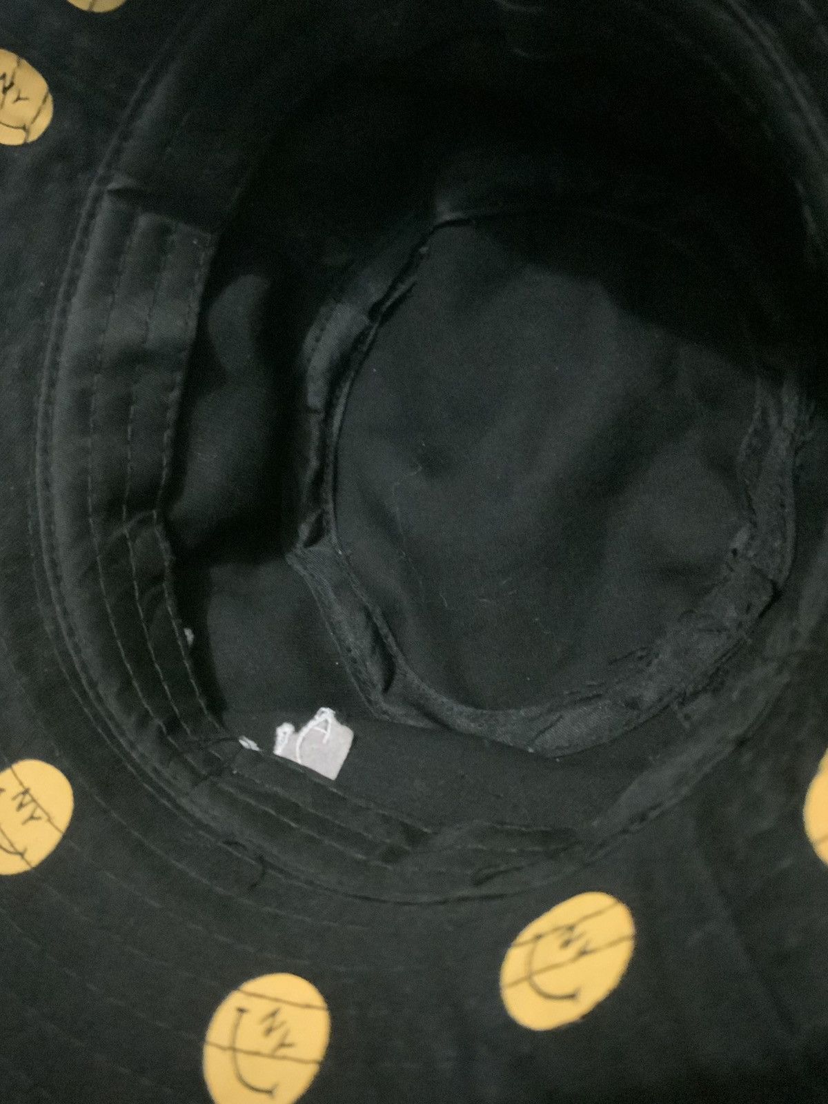 If Six Was Nine Smiley Printed Black Bucket Hat Size ONE SIZE - 12 Thumbnail