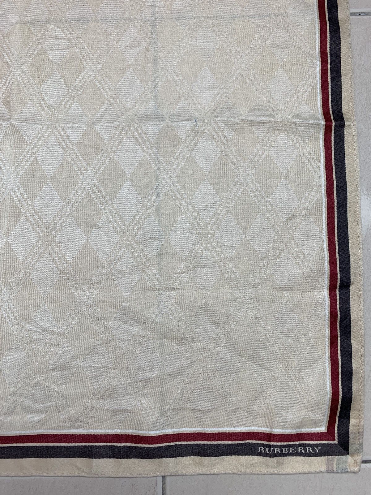 Designer Burberry Handkerchief Pocketsquares Size ONE SIZE - 4 Thumbnail