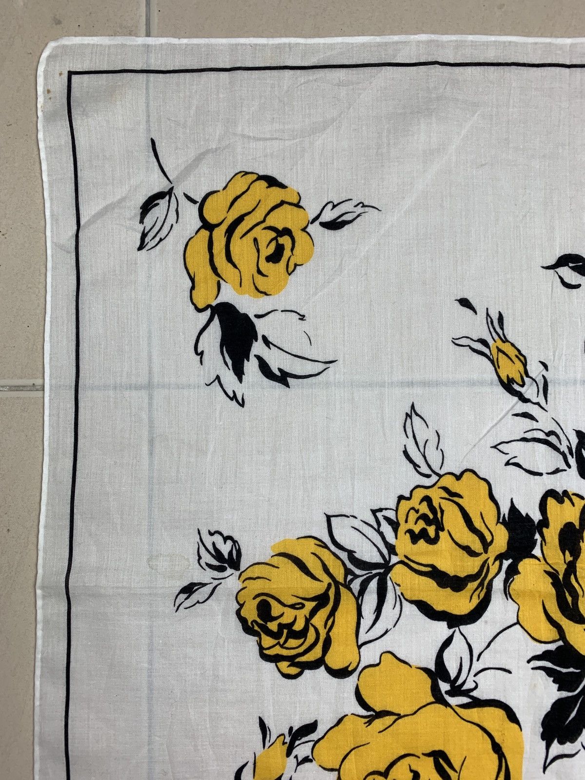 Yves Saint Laurent Yves Saint Laurent Handkerchief Pocketsquares Size ONE SIZE - 6 Thumbnail