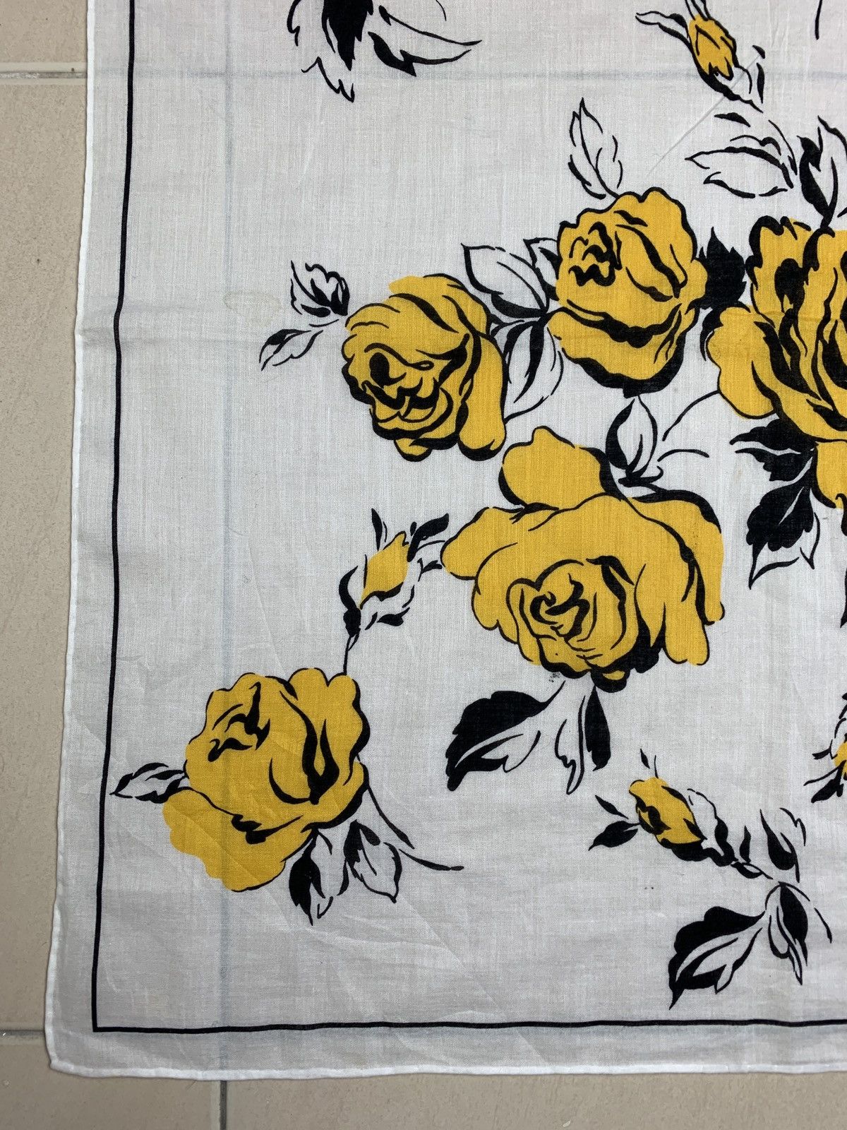 Yves Saint Laurent Yves Saint Laurent Handkerchief Pocketsquares Size ONE SIZE - 7 Thumbnail