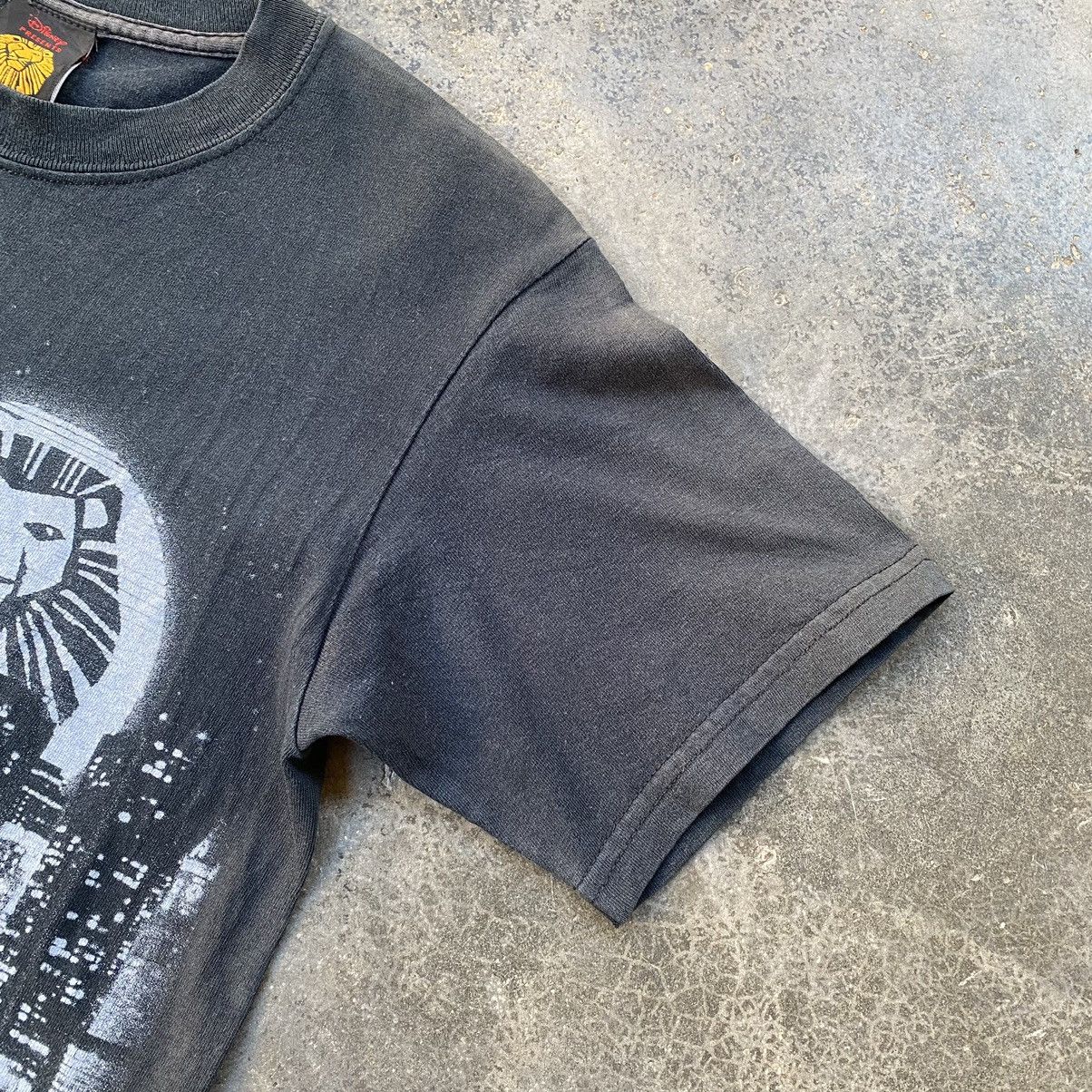 Disney Vintage Distressed Disney The Lion King Boston Tees Size US S / EU 44-46 / 1 - 4 Thumbnail