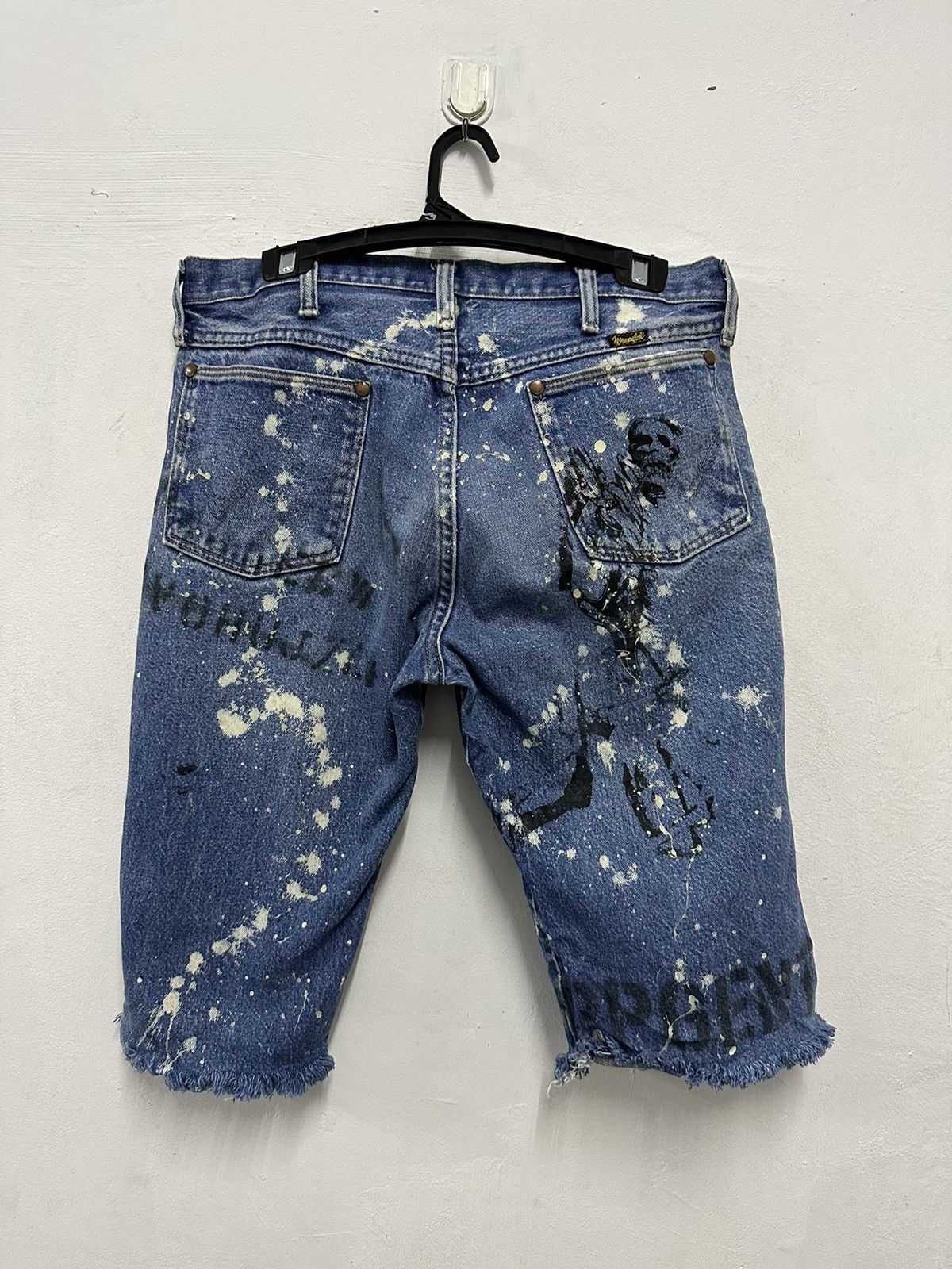 Wrangler 🔥VTG🔥 Distressed Wrangler Acid Washed Denim Shorts Size US 31 - 8 Thumbnail