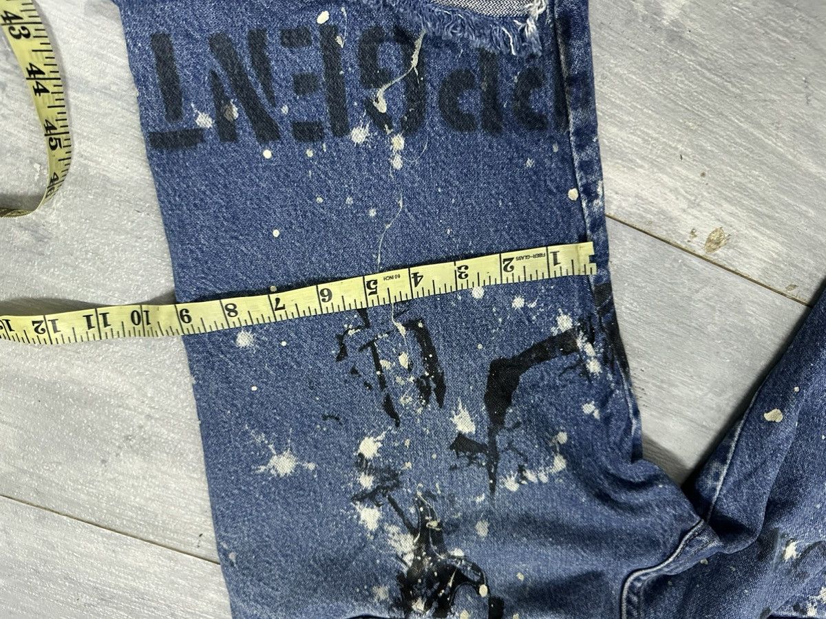 Wrangler 🔥VTG🔥 Distressed Wrangler Acid Washed Denim Shorts Size US 31 - 13 Thumbnail