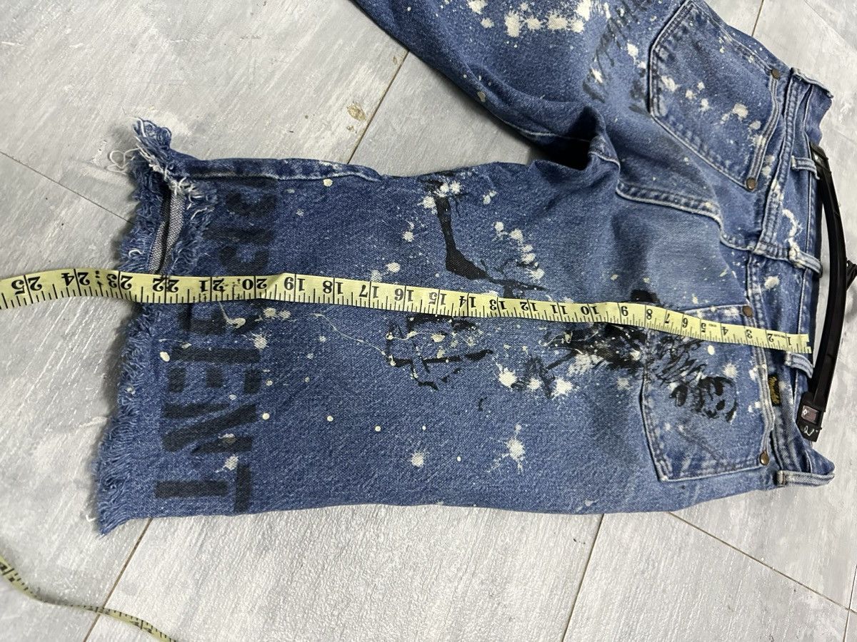 Wrangler 🔥VTG🔥 Distressed Wrangler Acid Washed Denim Shorts Size US 31 - 11 Thumbnail