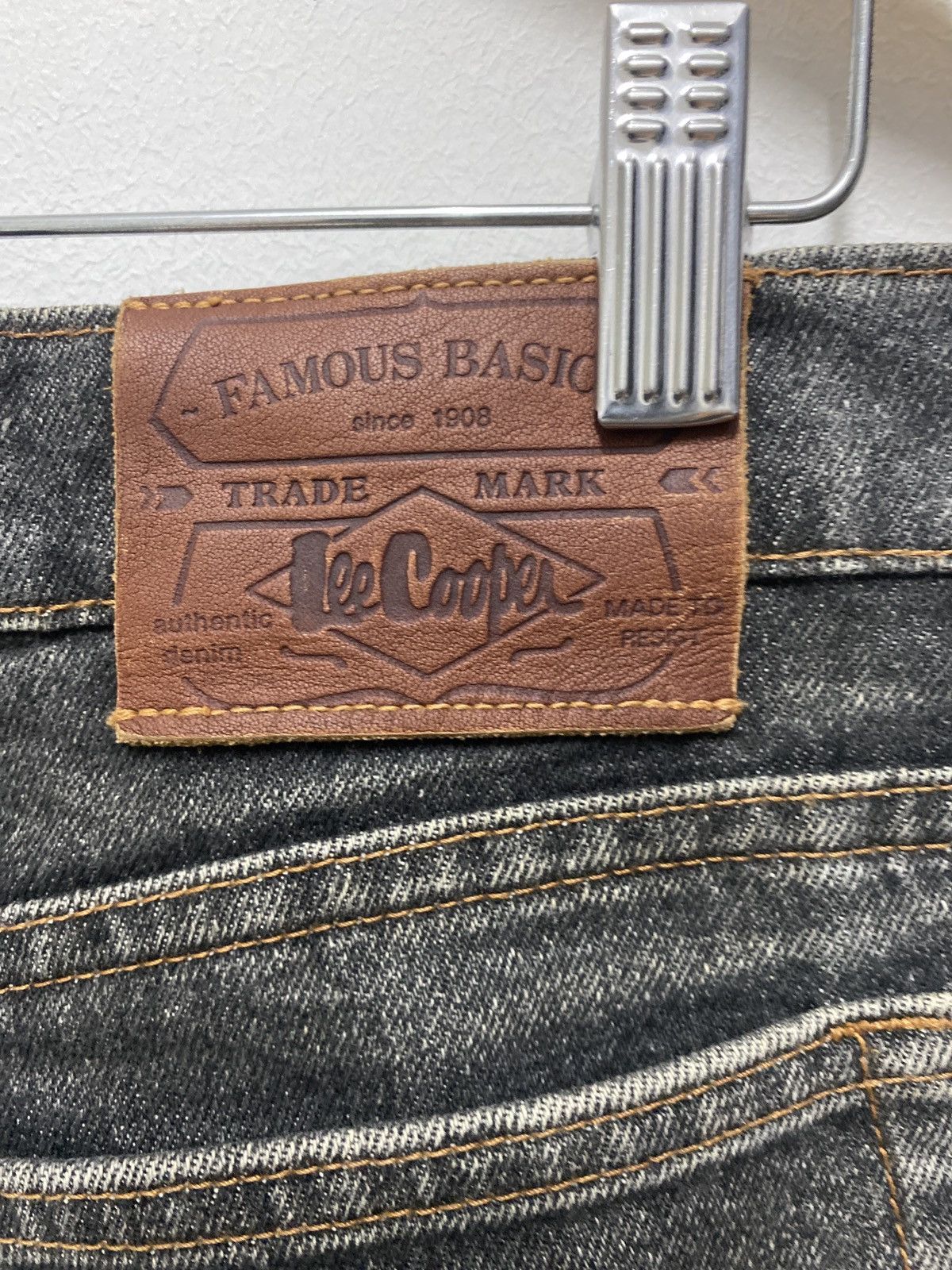 If Six Was Nine × Lee × Tornado Mart Vintage Lee Cooper Distressed Denim Size US 36 / EU 52 - 4 Thumbnail