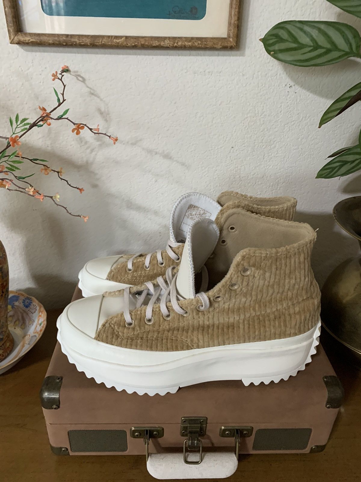 Velour Run Star Hi top sneakers NWOB