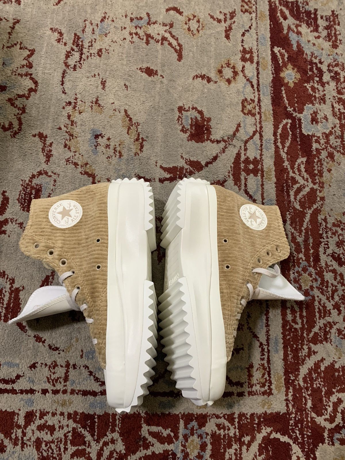 Velour Run Star Hi top sneakers NWOB