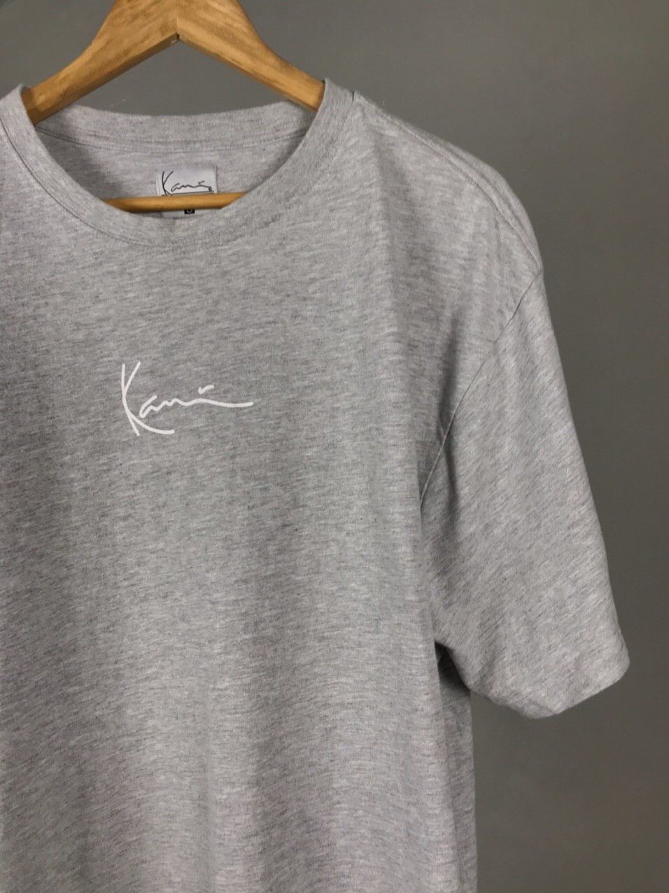 Karl Kani Karl Kani designer luxury streetwear center logo tee Size US S / EU 44-46 / 1 - 2 Thumbnail