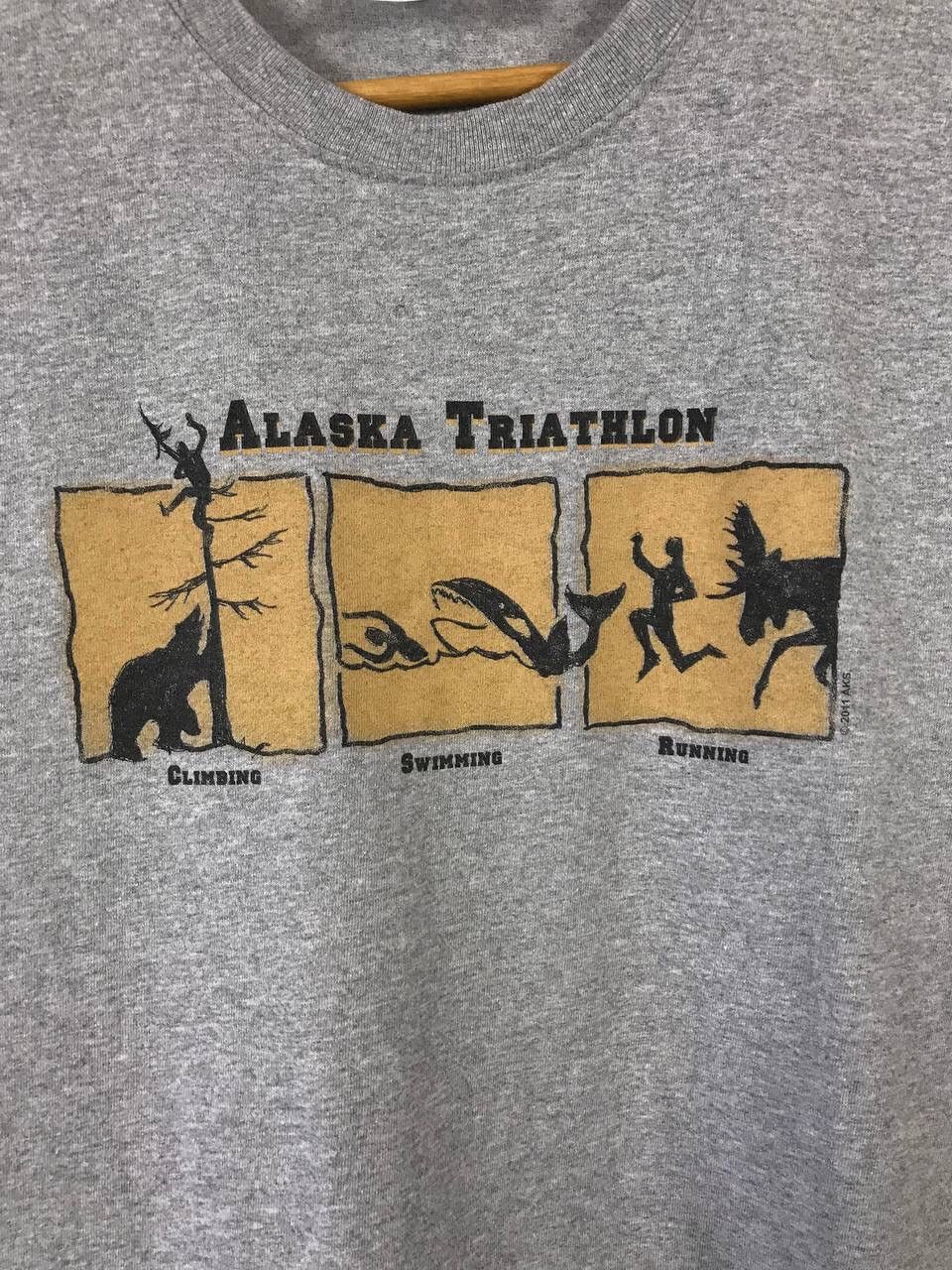 Vintage Alaska Triatlon vintage humor streetwear tee Size US M / EU 48-50 / 2 - 3 Thumbnail