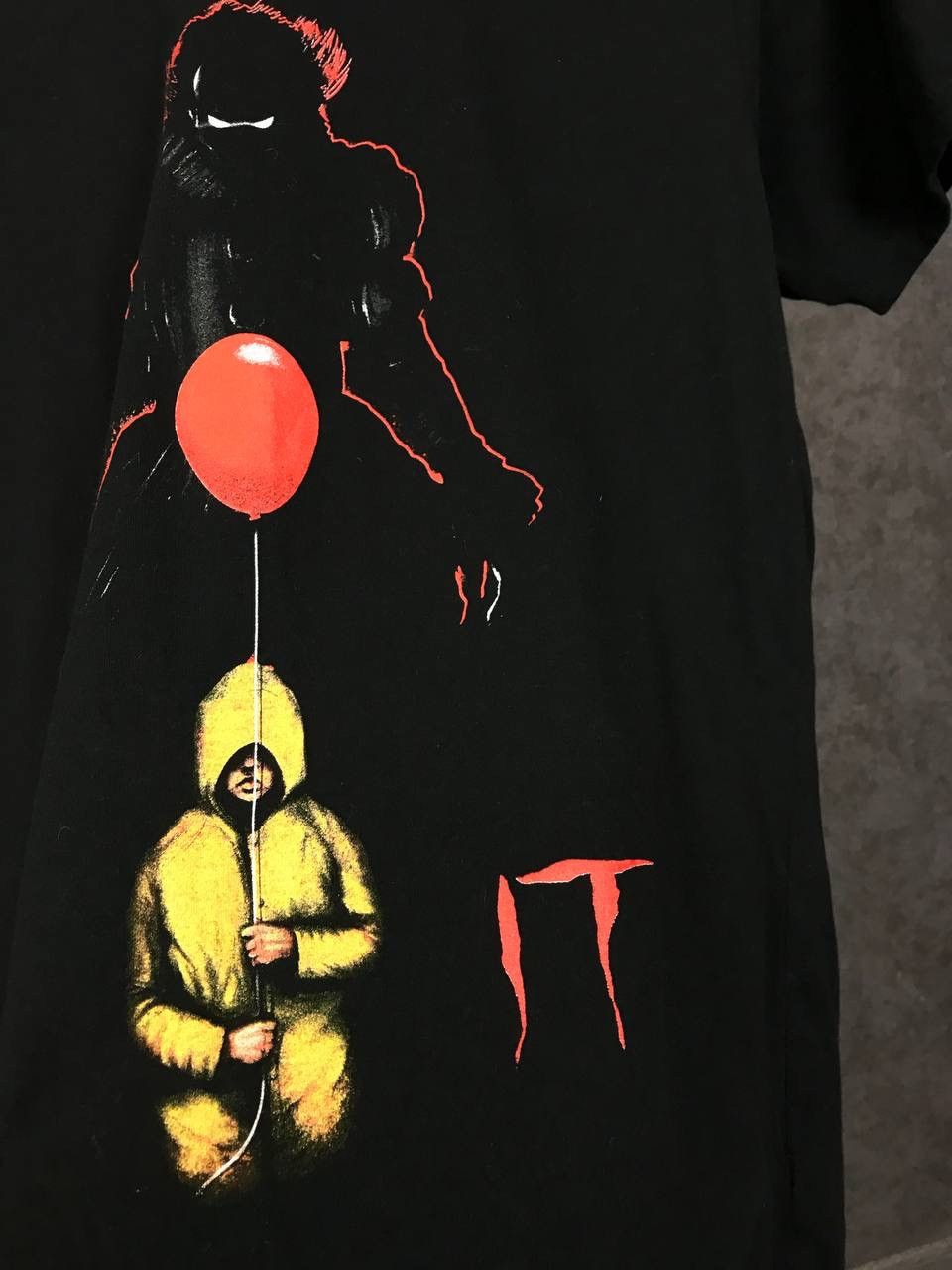 Expert Horror IT expert horror movie vintage cult tee Size US S / EU 44-46 / 1 - 3 Thumbnail
