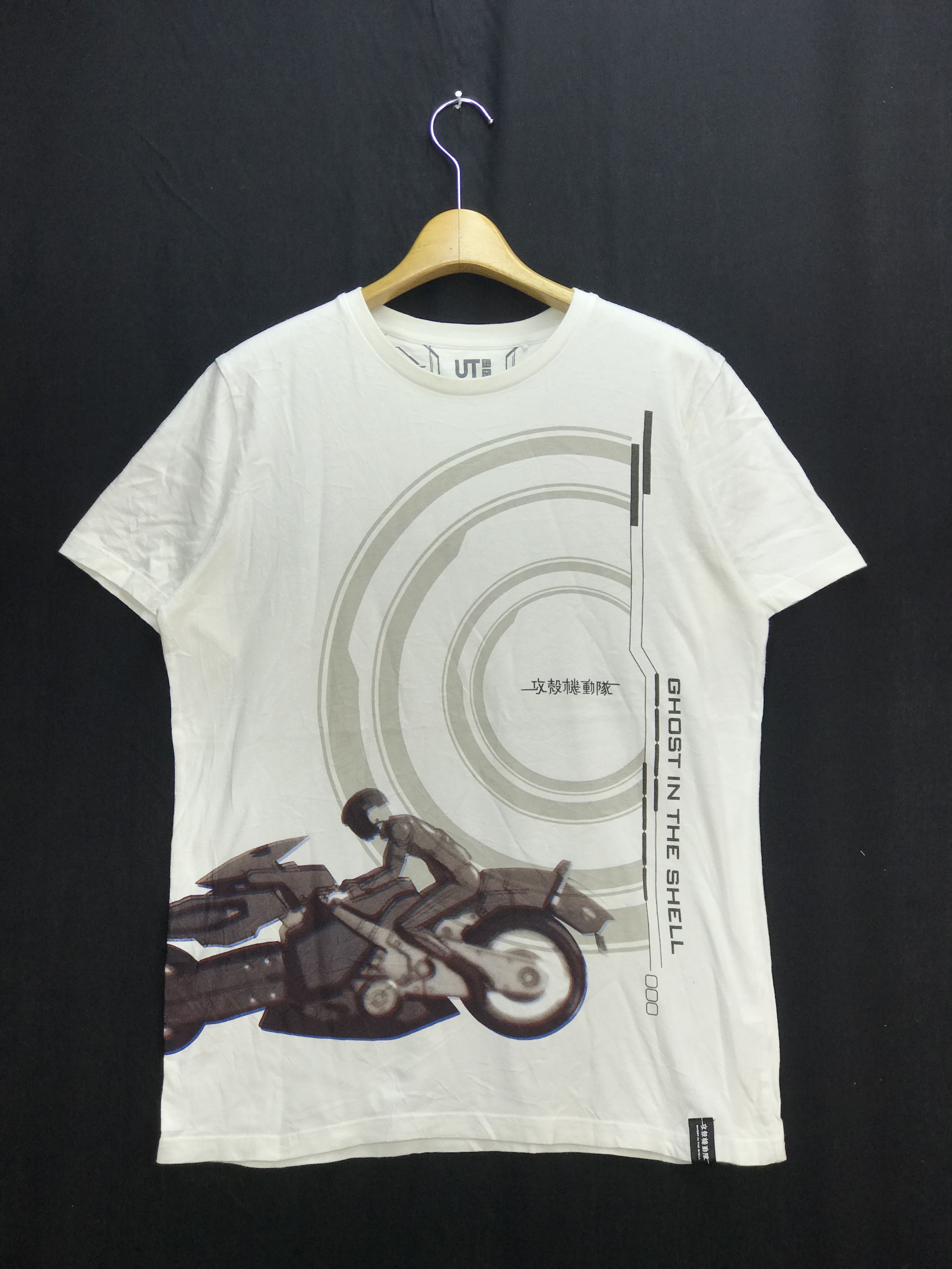 GHOST IN THE SHELL BY UNIQLO NICE DESIGN SHIRT