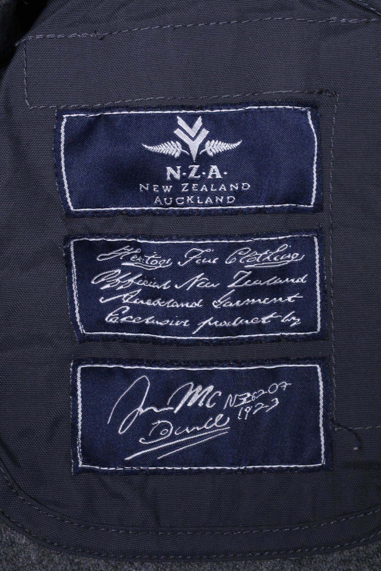 New Zealand Outback New Zealand Auckland Men XXL Jacket Navy Padded 2872 Size US XXL / EU 58 / 5 - 6 Thumbnail