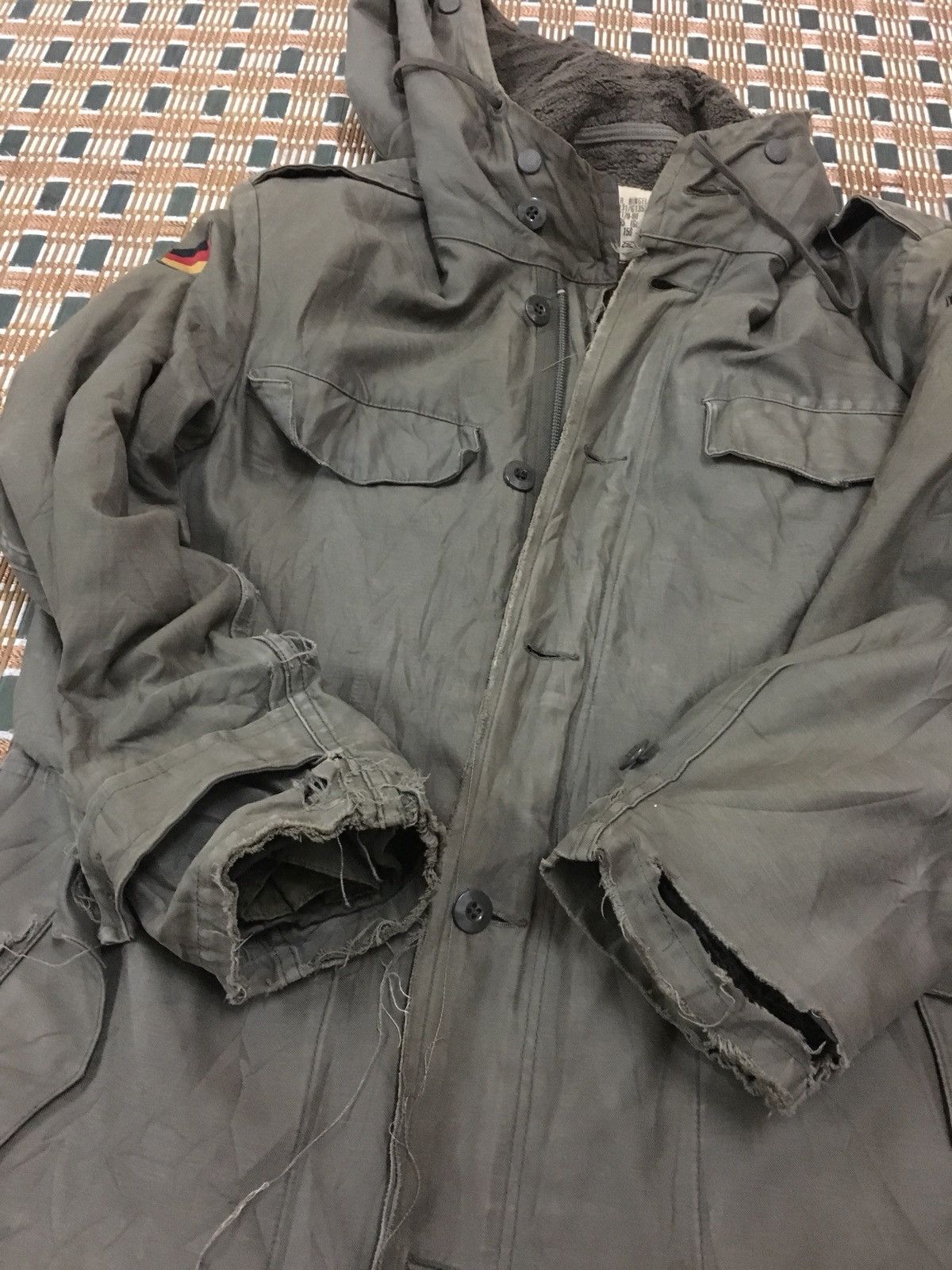 Vintage Vintage German Heavy Jacket Parka Hoodie Military Feuchter Size US L / EU 52-54 / 3 - 12 Thumbnail