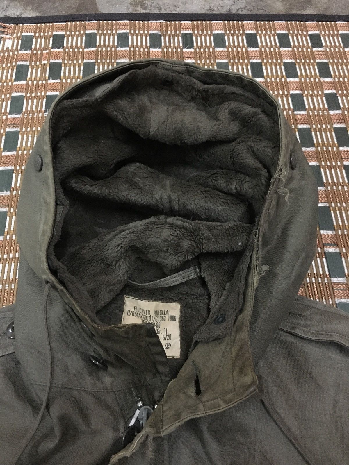 Vintage Vintage German Heavy Jacket Parka Hoodie Military Feuchter Size US L / EU 52-54 / 3 - 17 Thumbnail
