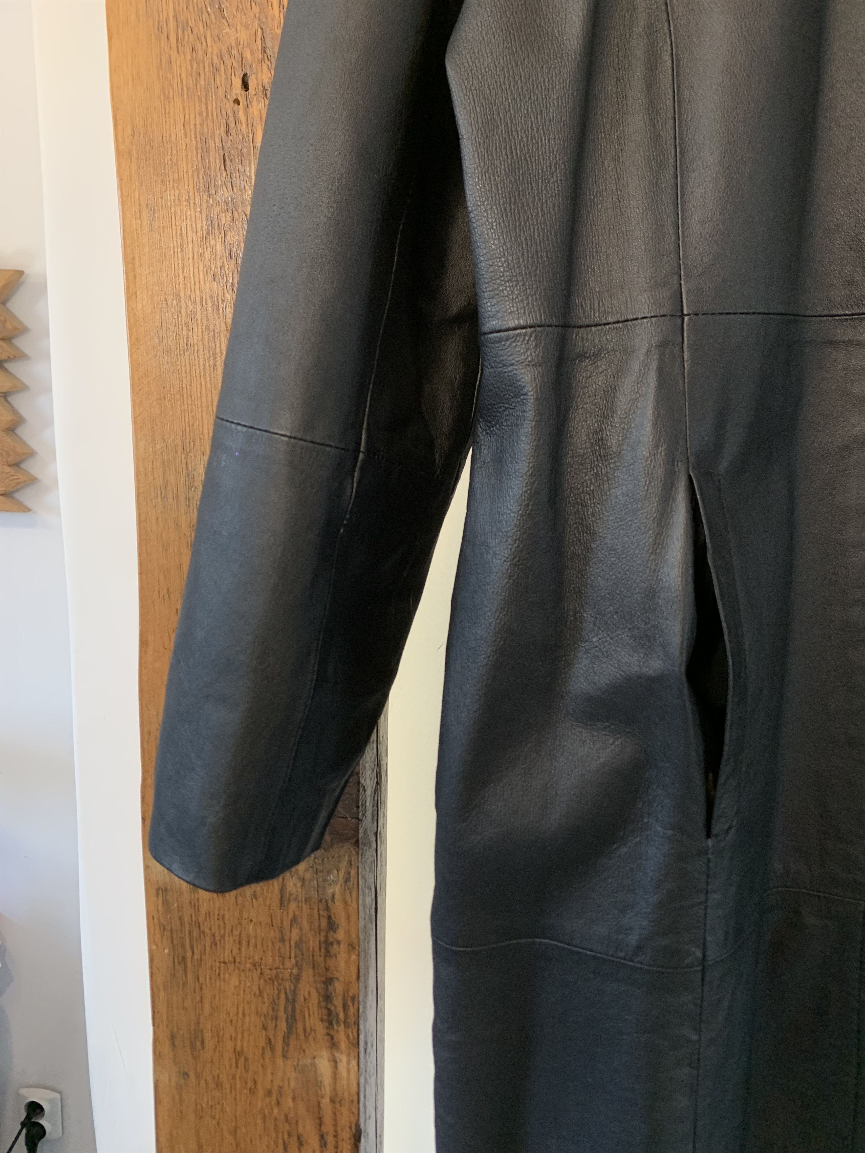 Genuine Leather × Japanese Brand × Vintage Postal Style Genuine Long Leather Coat Matrix Space Cowboy Size US L / EU 52-54 / 3 - 8 Thumbnail