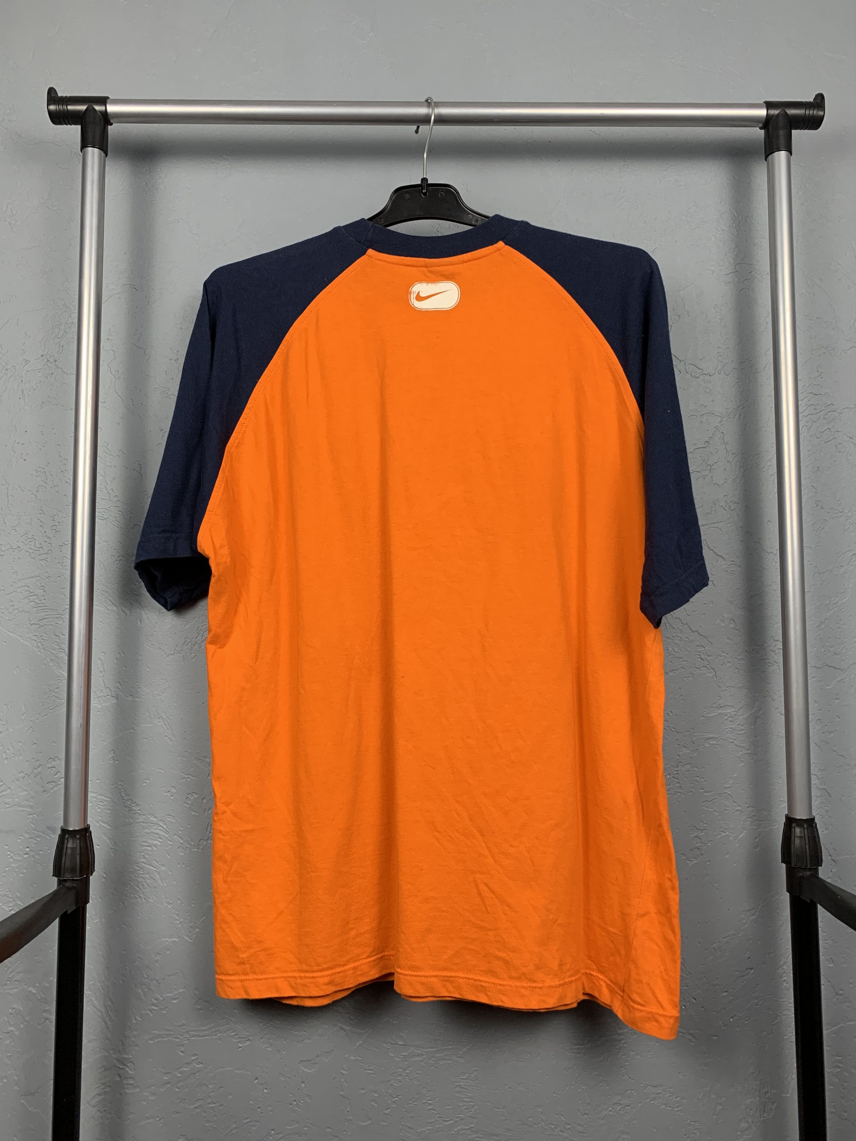 Nike × Vintage Vintage Nike Mens T-Shirt Tee Thrashed Size US L / EU 52-54 / 3 - 7 Thumbnail