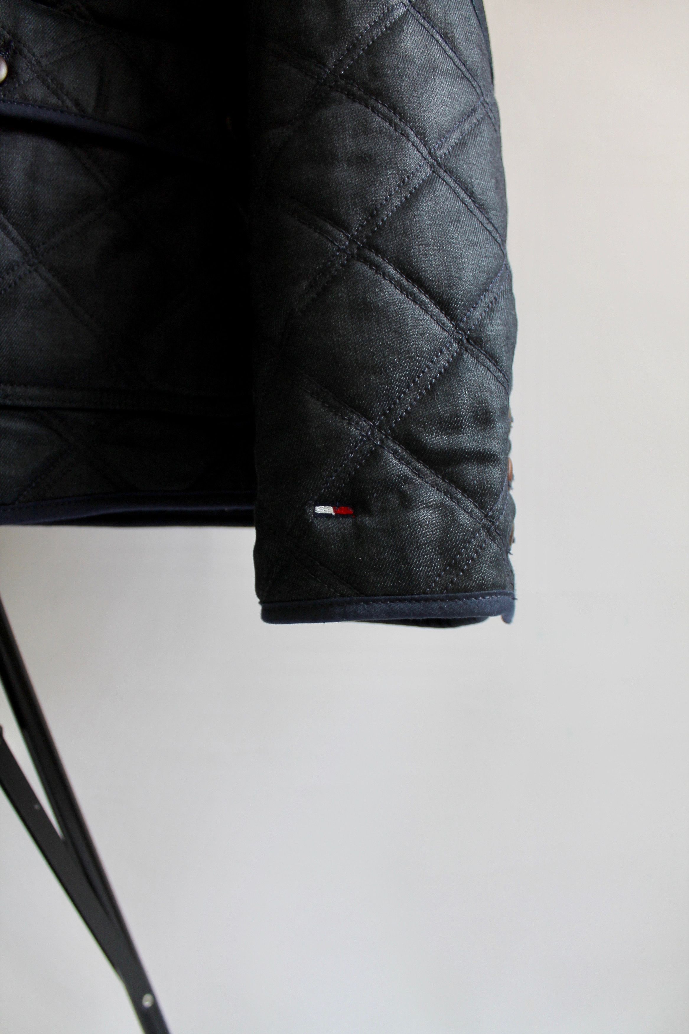 Tommy Hilfiger Tommy Hilfiger Quilted Navy Blue Coated Denim Jacket Size US XL / EU 56 / 4 - 7 Thumbnail