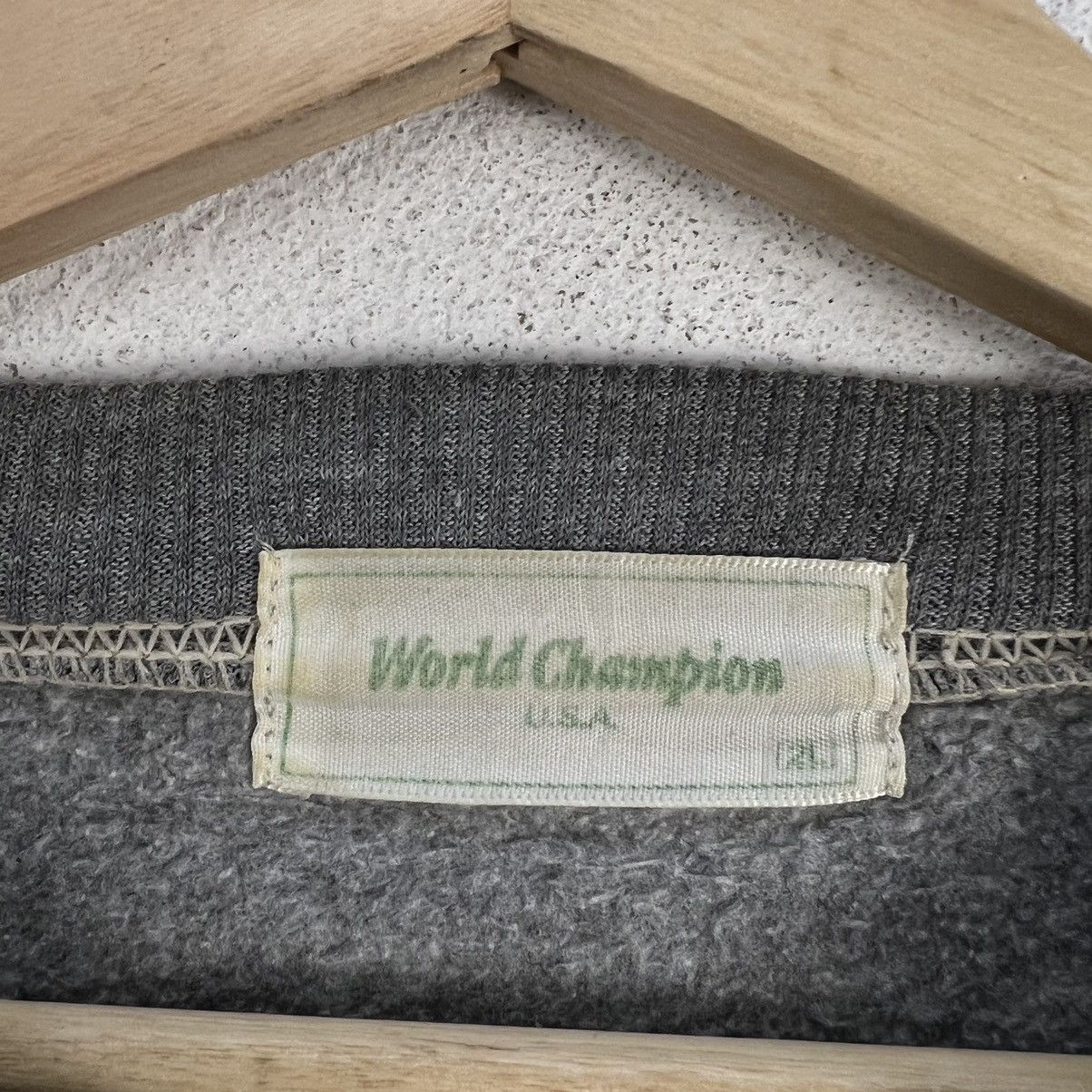 Japanese Brand VINTAGE SWEATSHIRT WORLD CHAMPION USA BIG LOGO Size US L / EU 52-54 / 3 - 8 Thumbnail