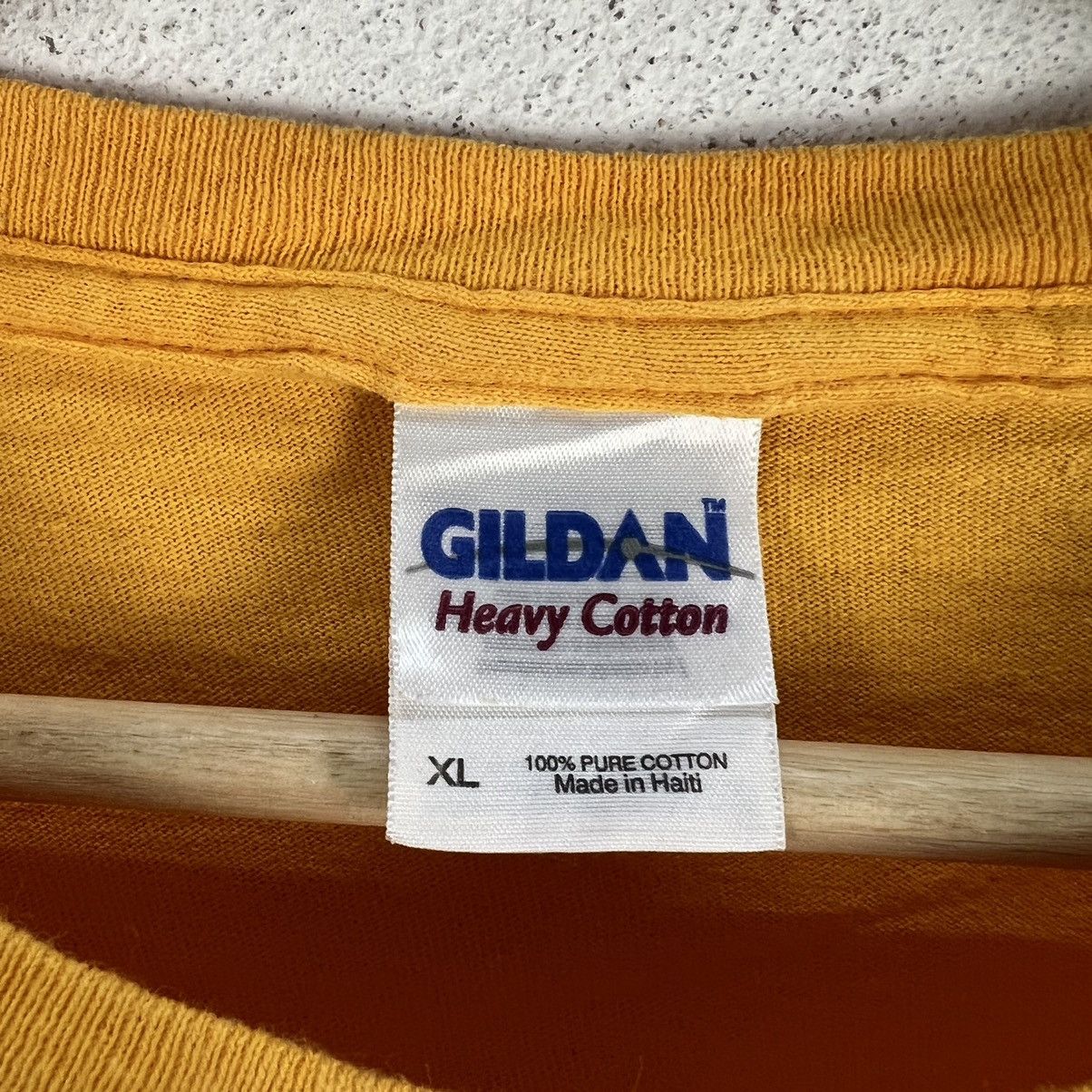 Vintage VINTAGE GILDAN TEE BIG LOGO FIT FOR A KING Size US XL / EU 56 / 4 - 6 Thumbnail