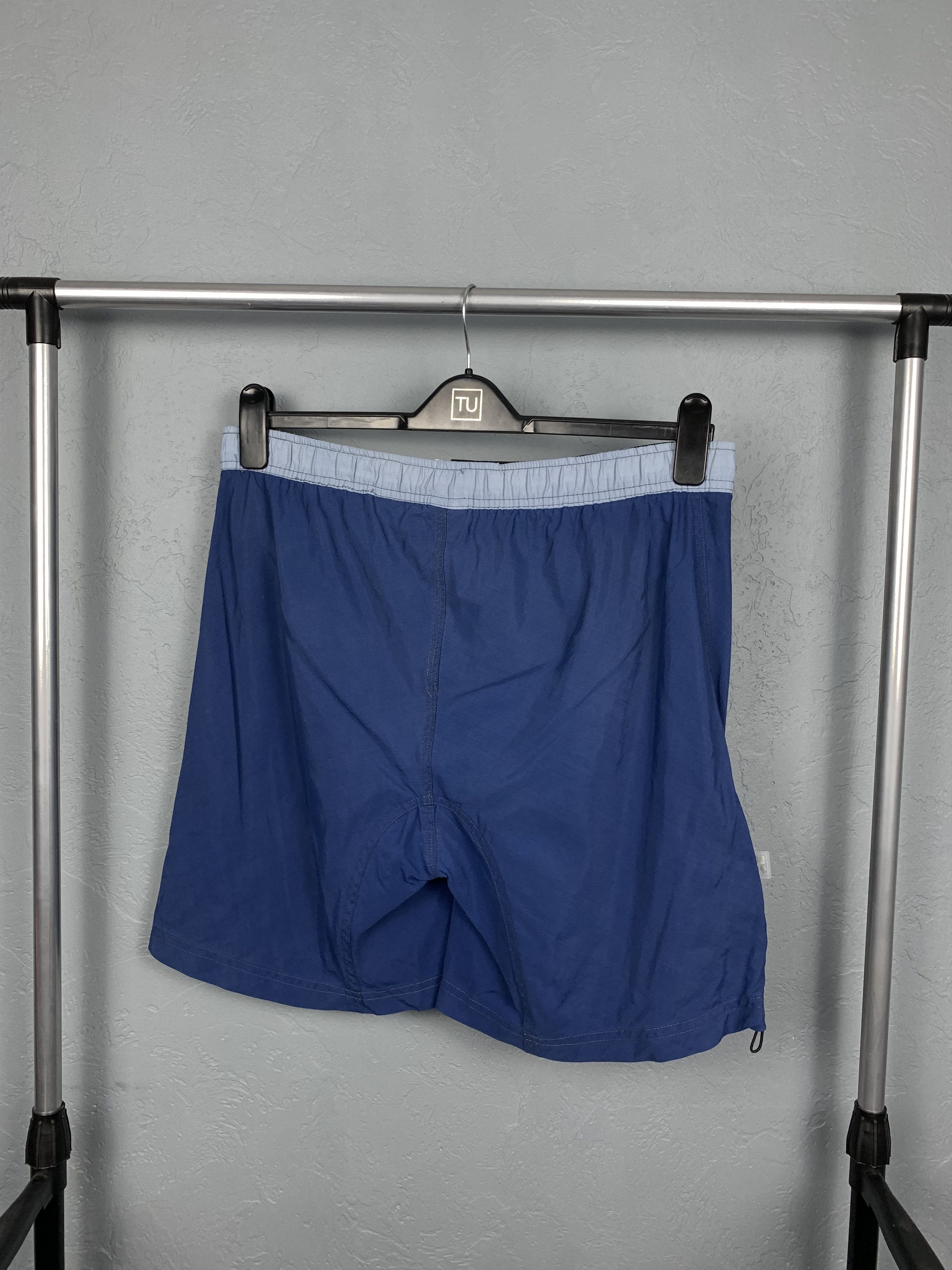 Nike Vintage Nike Mens Nylon Shorts Y2K Size US 34 / EU 50 - 6 Thumbnail
