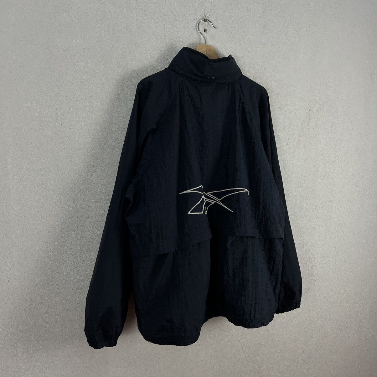 Japanese Brand VINTAGE REEBOK WINDBREAKER ZIPPER BIG LOGO Size US L / EU 52-54 / 3 - 7 Thumbnail