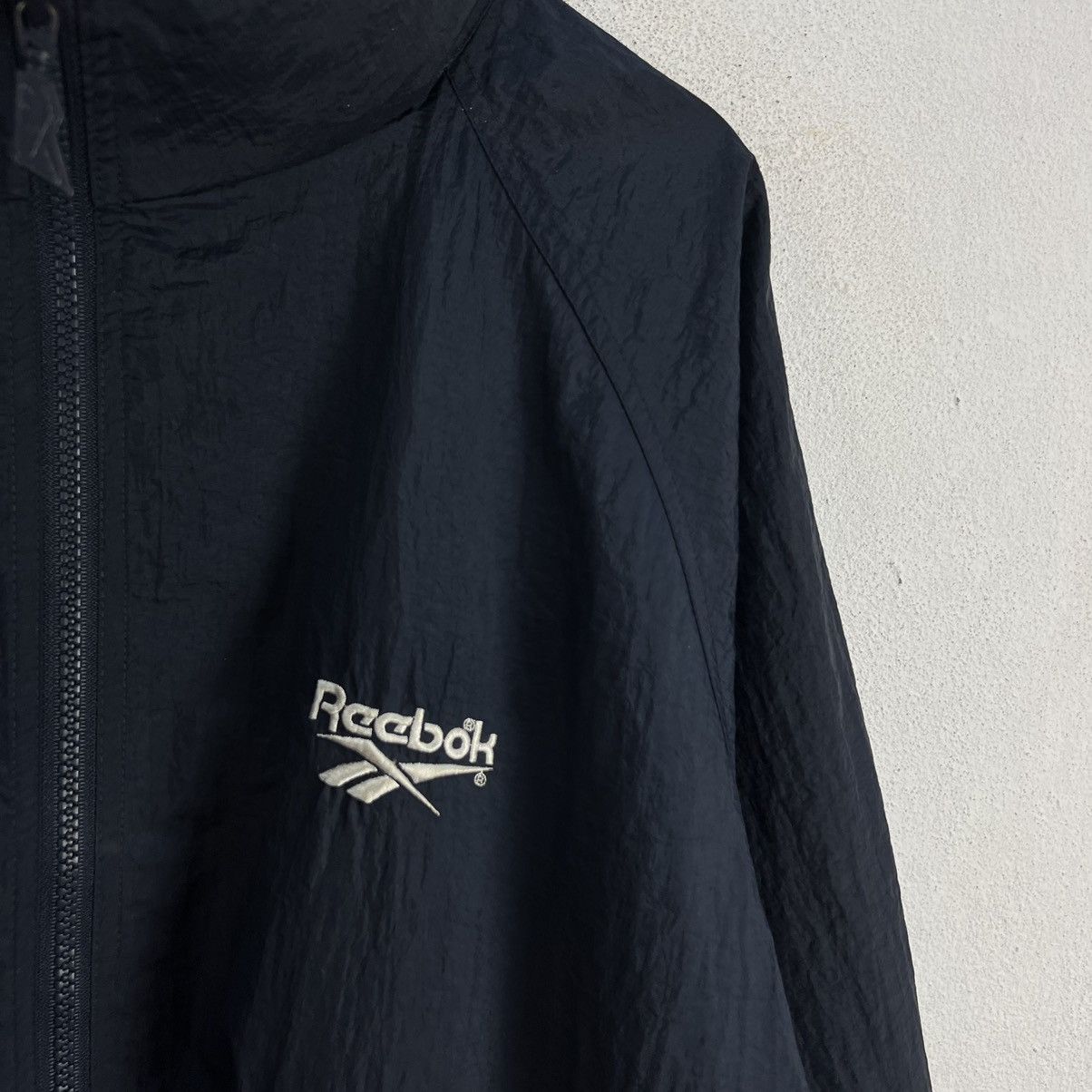 Japanese Brand VINTAGE REEBOK WINDBREAKER ZIPPER BIG LOGO Size US L / EU 52-54 / 3 - 4 Thumbnail