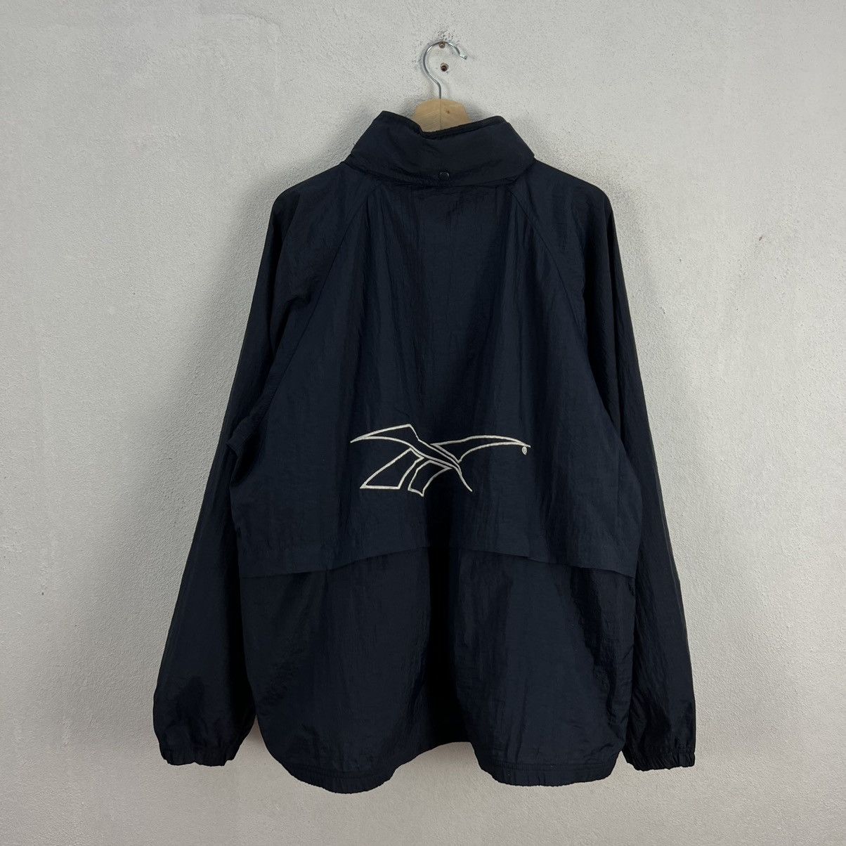 Japanese Brand VINTAGE REEBOK WINDBREAKER ZIPPER BIG LOGO Size US L / EU 52-54 / 3 - 6 Thumbnail