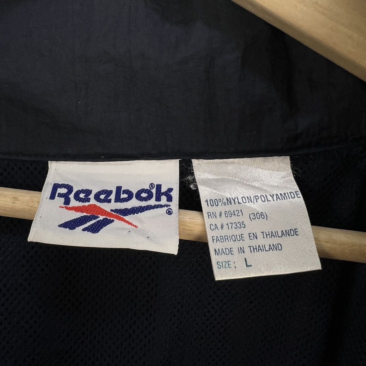 Japanese Brand VINTAGE REEBOK WINDBREAKER ZIPPER BIG LOGO Size US L / EU 52-54 / 3 - 10 Thumbnail
