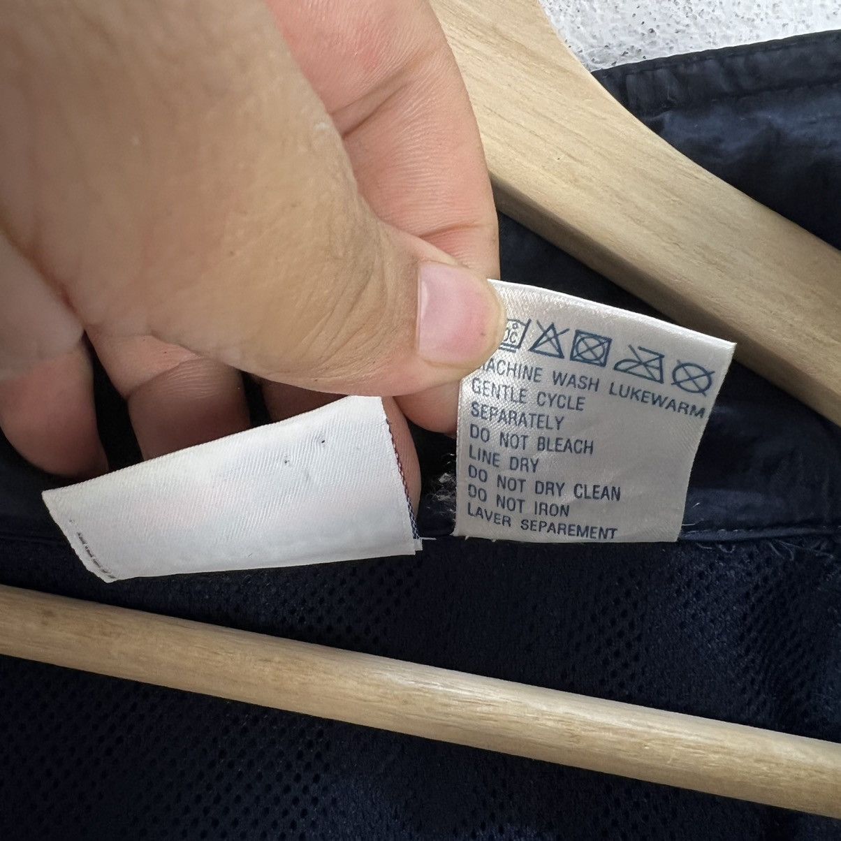 Japanese Brand VINTAGE REEBOK WINDBREAKER ZIPPER BIG LOGO Size US L / EU 52-54 / 3 - 11 Thumbnail