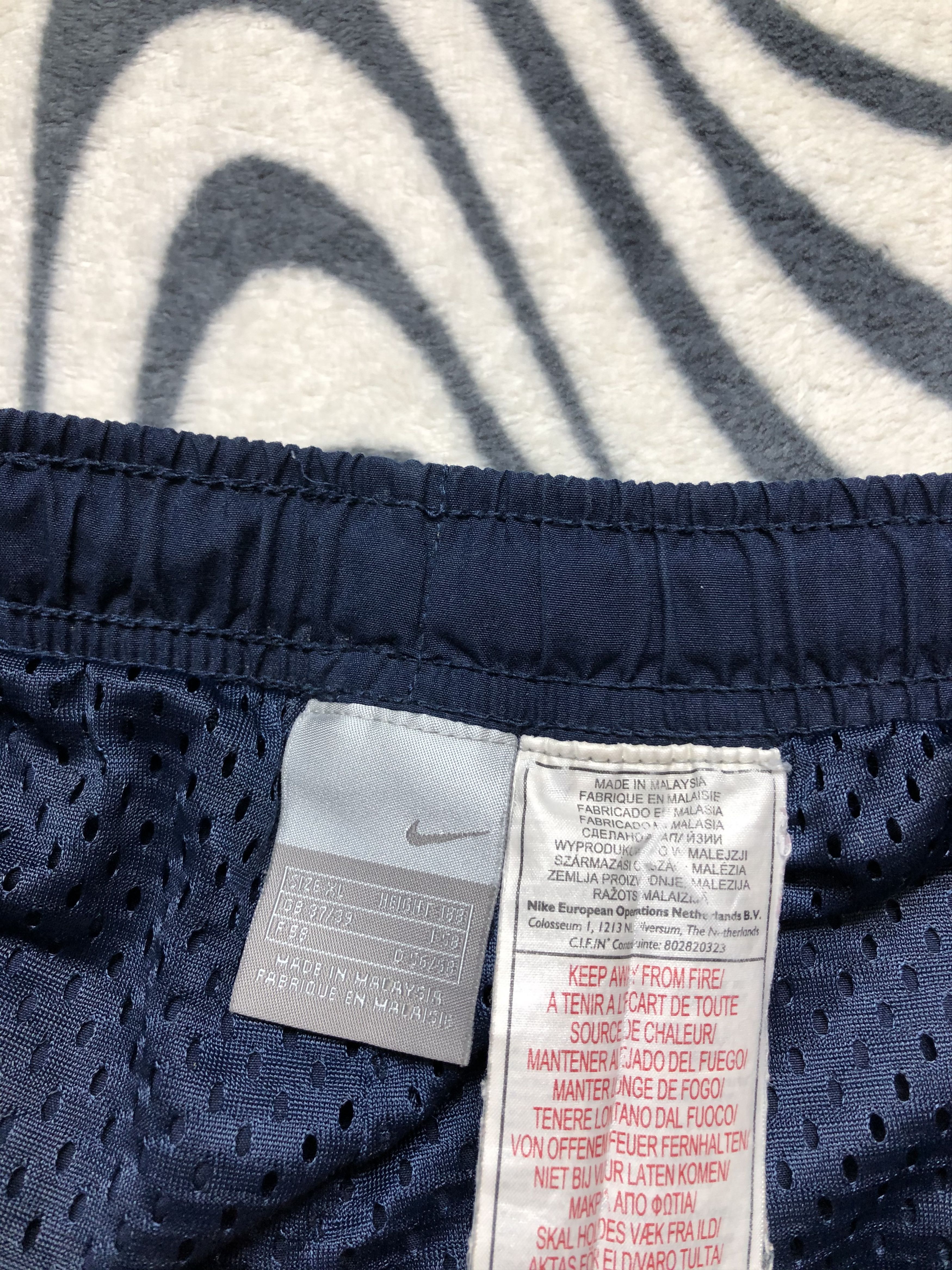 Nike Nike Vintage Mens Nylon Pants Y2K Size US 36 / EU 52 - 7 Thumbnail