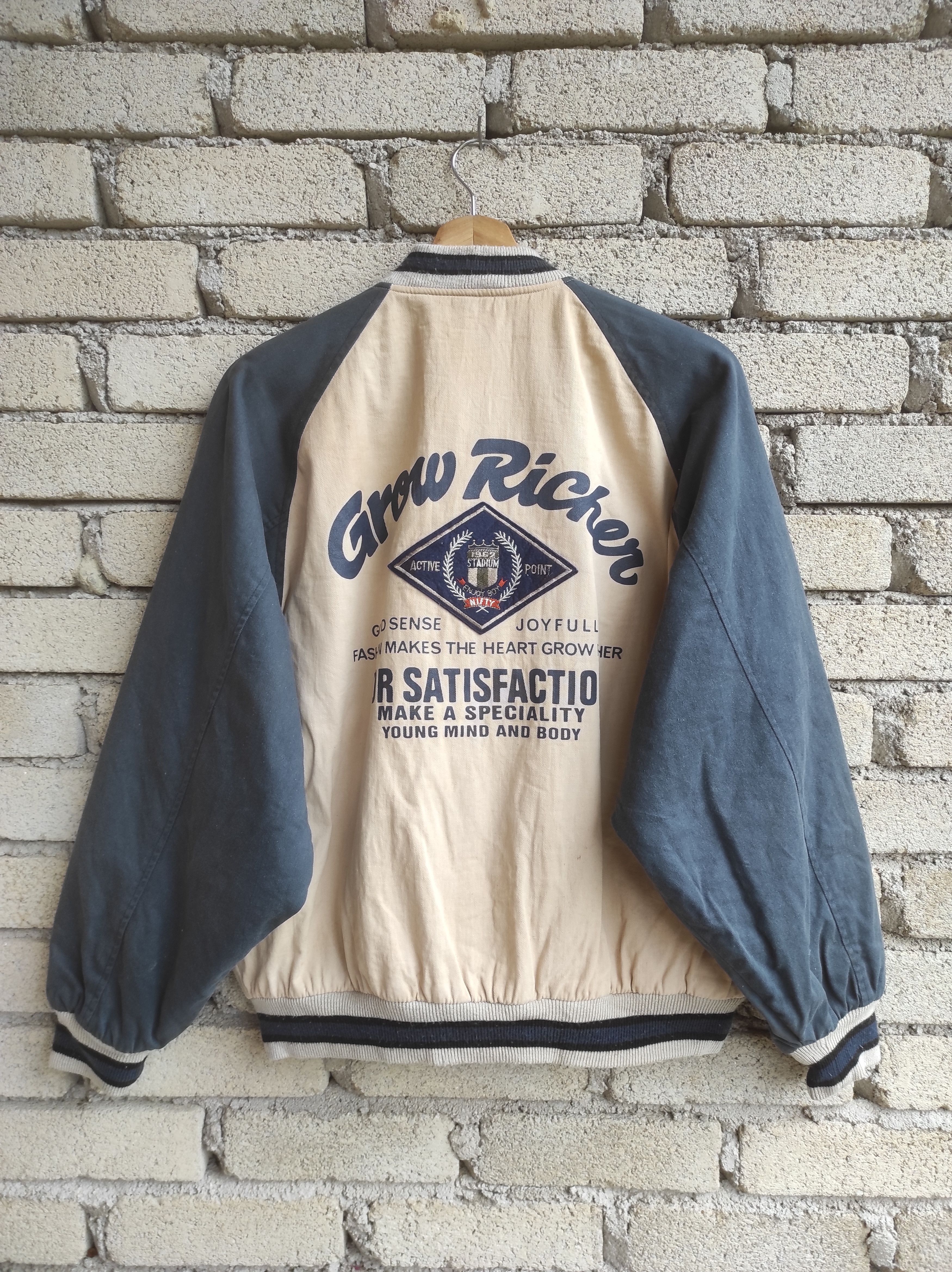 80’s【CHANEL】 bootleg JACKET vintage Chanel × Vintage Vintage 80s Bootleg Chanel Chains Print Satin