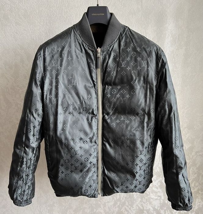 Louis Vuitton Embossed Monogram Single-Breasted Jacket BLACK. Size 48