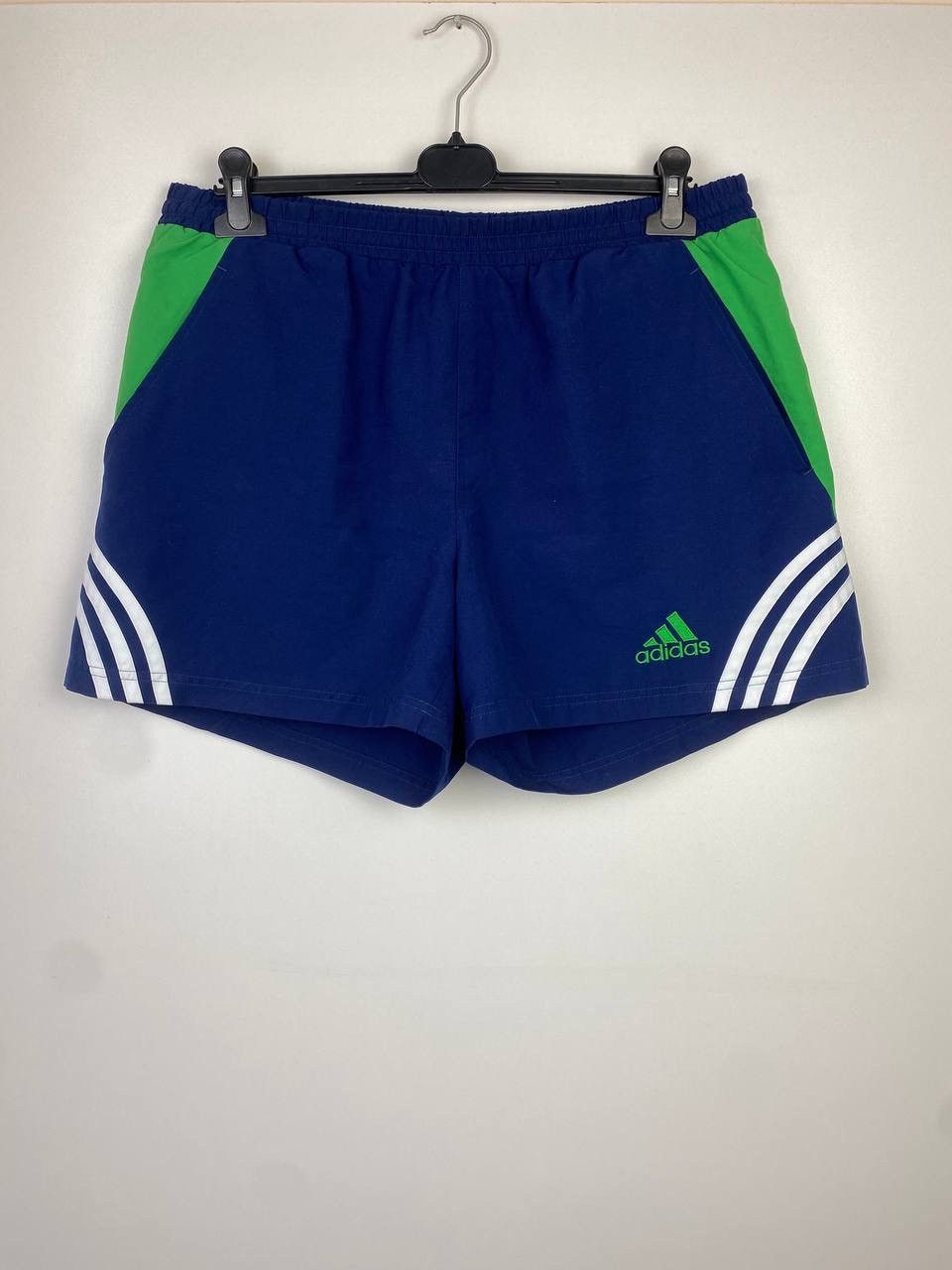 Vintage Adidas vintage shorts size L Size US 36 / EU 52 - 1 Thumbnail
