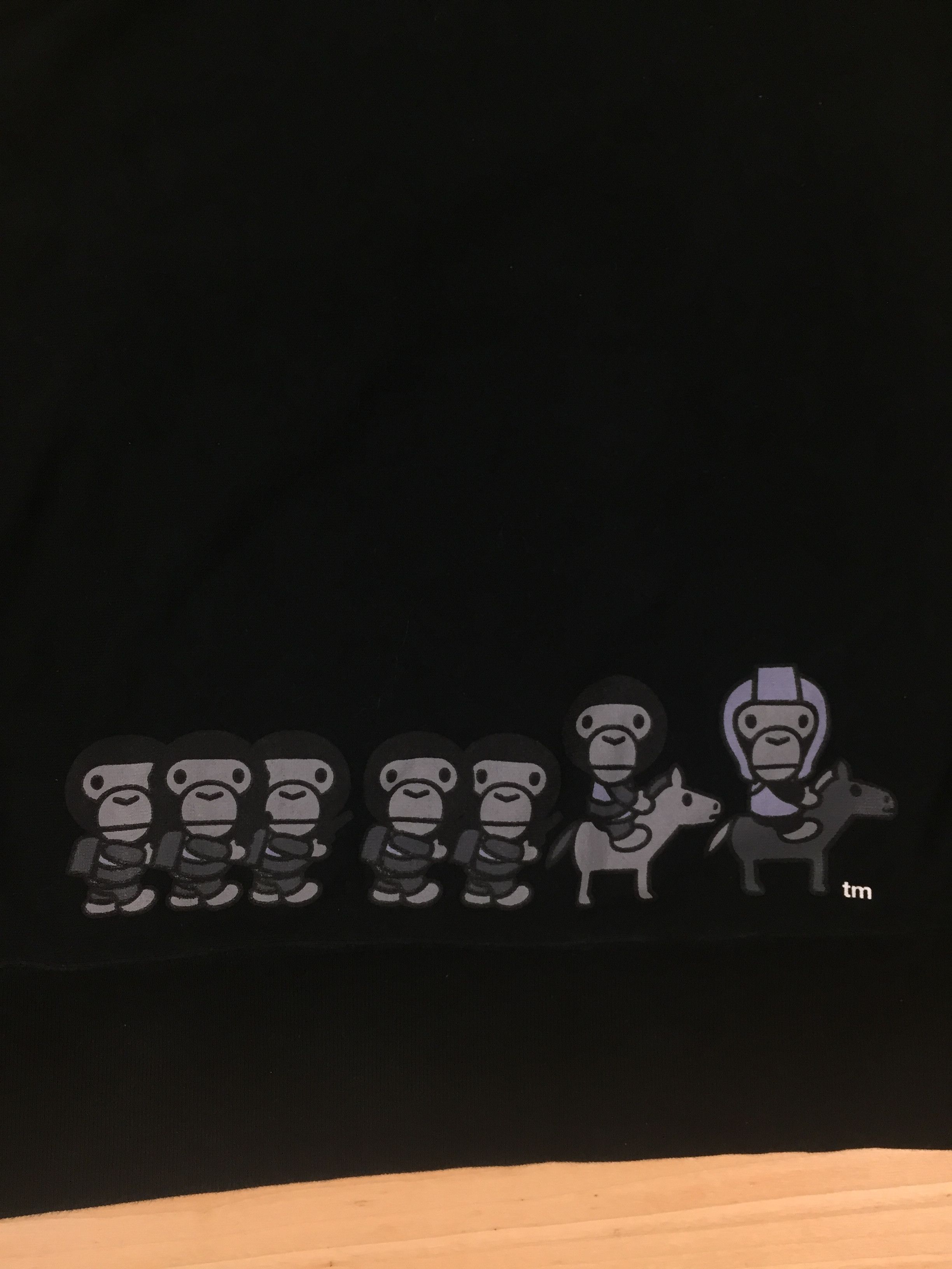 Band Tees Bape Army Print Hoodie Size US S / EU 44-46 / 1 - 7 Thumbnail
