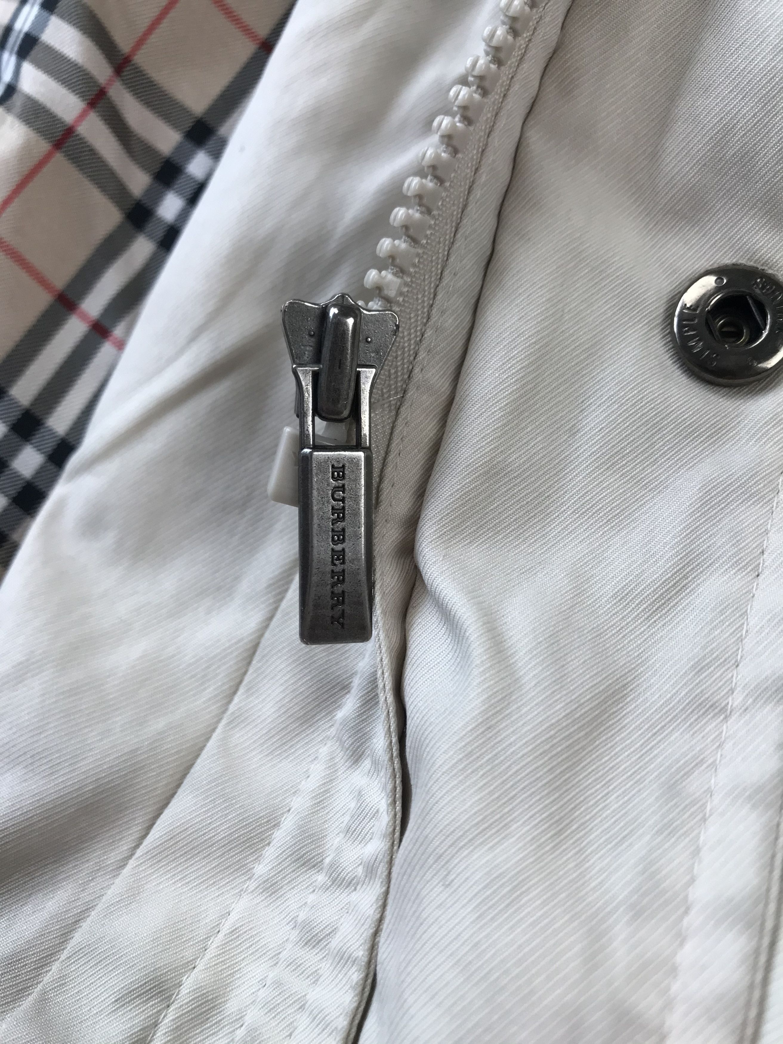 Burberry Burberry Check Coat and Gilet Size US M / EU 48-50 / 2 - 6 Thumbnail