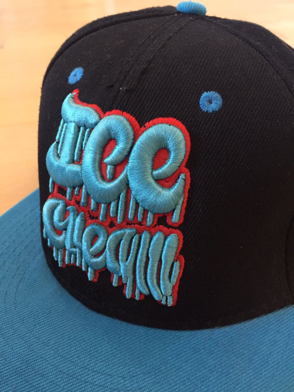 Icecream Icecream dripping Logo flatbrim Size ONE SIZE - 2 Thumbnail