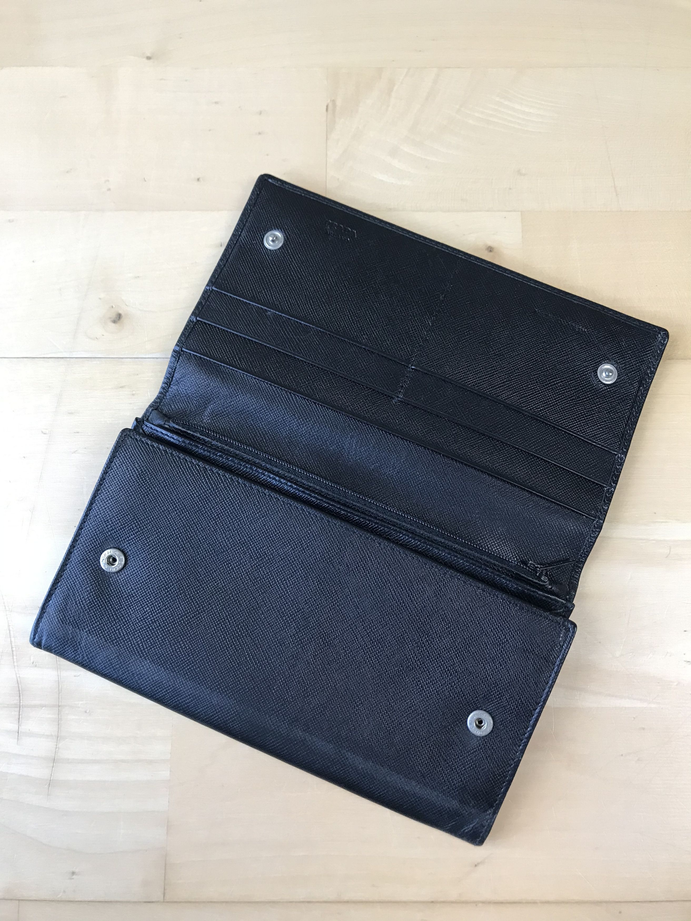 Prada Prada Bi Fold Wallet Black Size ONE SIZE - 4 Thumbnail