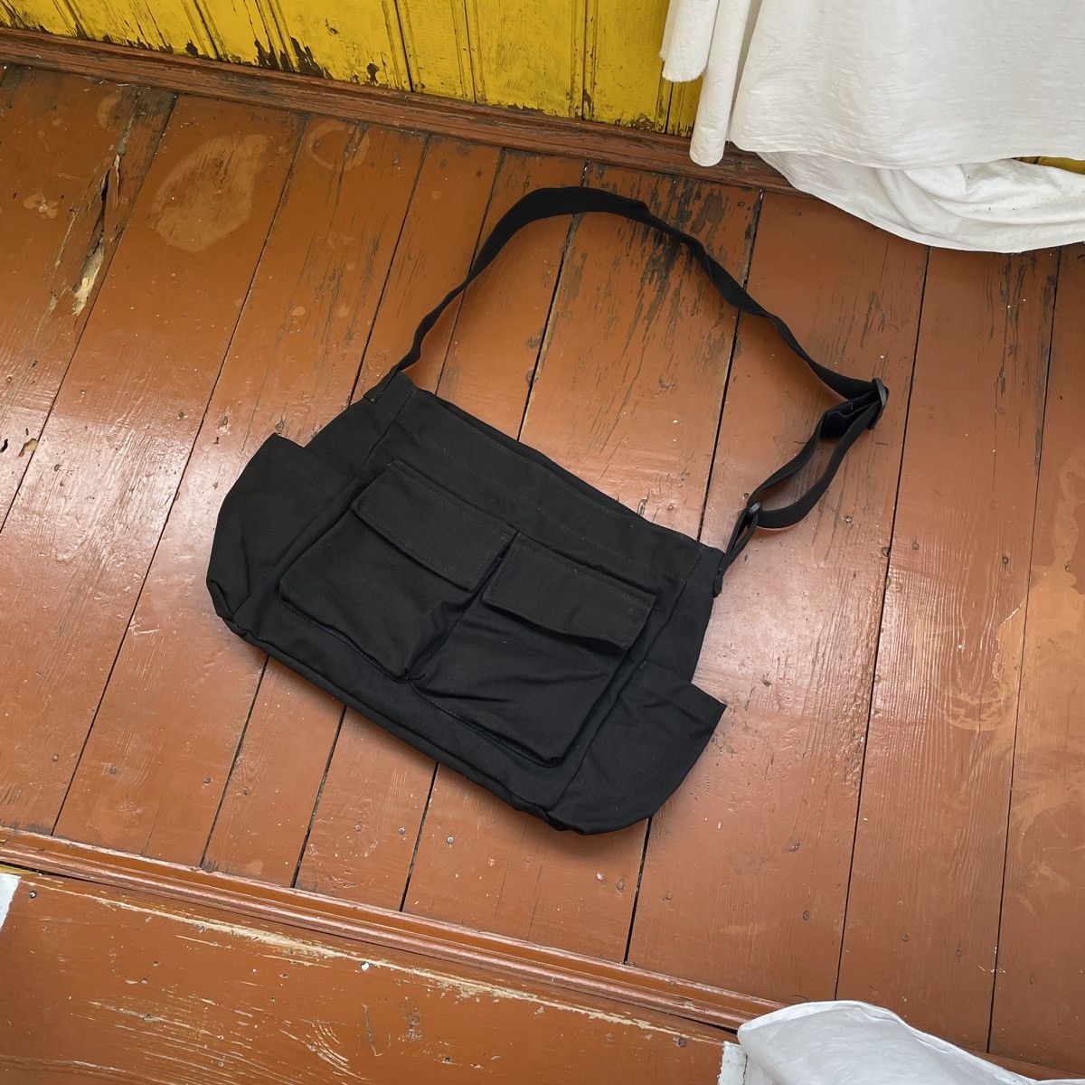 Japanese Brand Distressed Japanese crossbody bag Size ONE SIZE - 4 Thumbnail