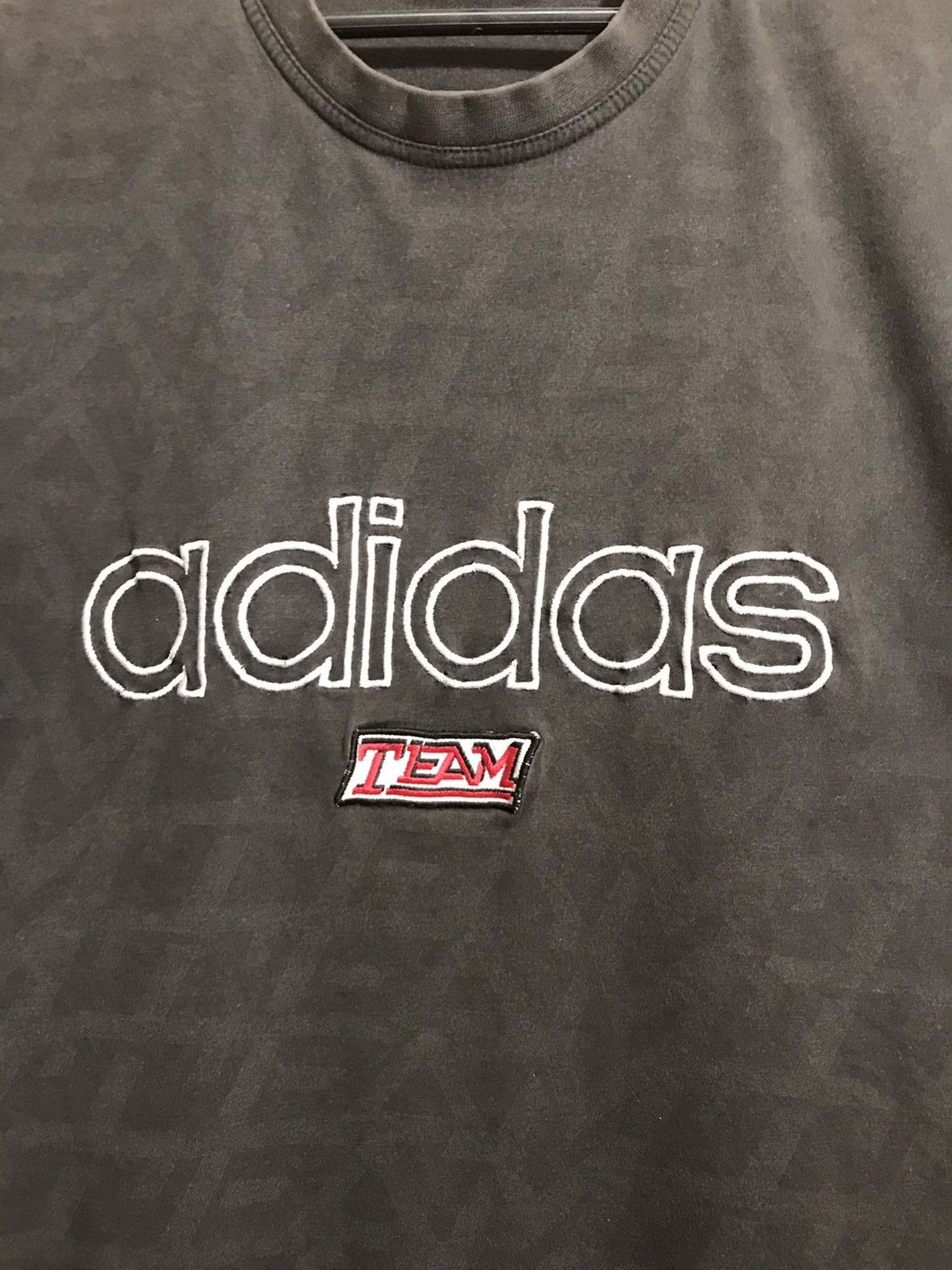 Vintage Vintage Adidas streetwear tee Size US L / EU 52-54 / 3 - 3 Thumbnail