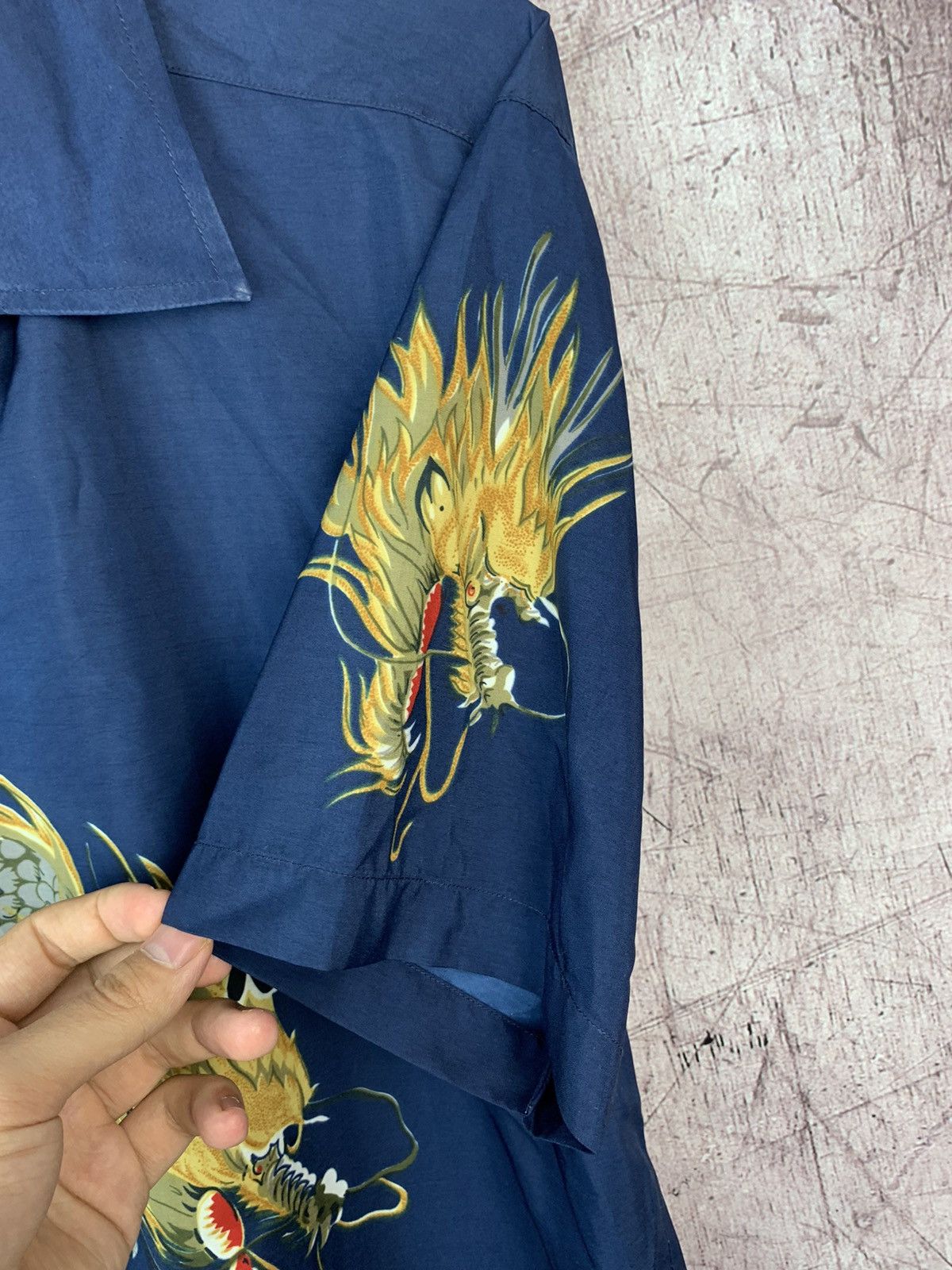 Japanese Brand Vintage Hawaiian Shirt Dragon print Size US M / EU 48-50 / 2 - 5 Thumbnail