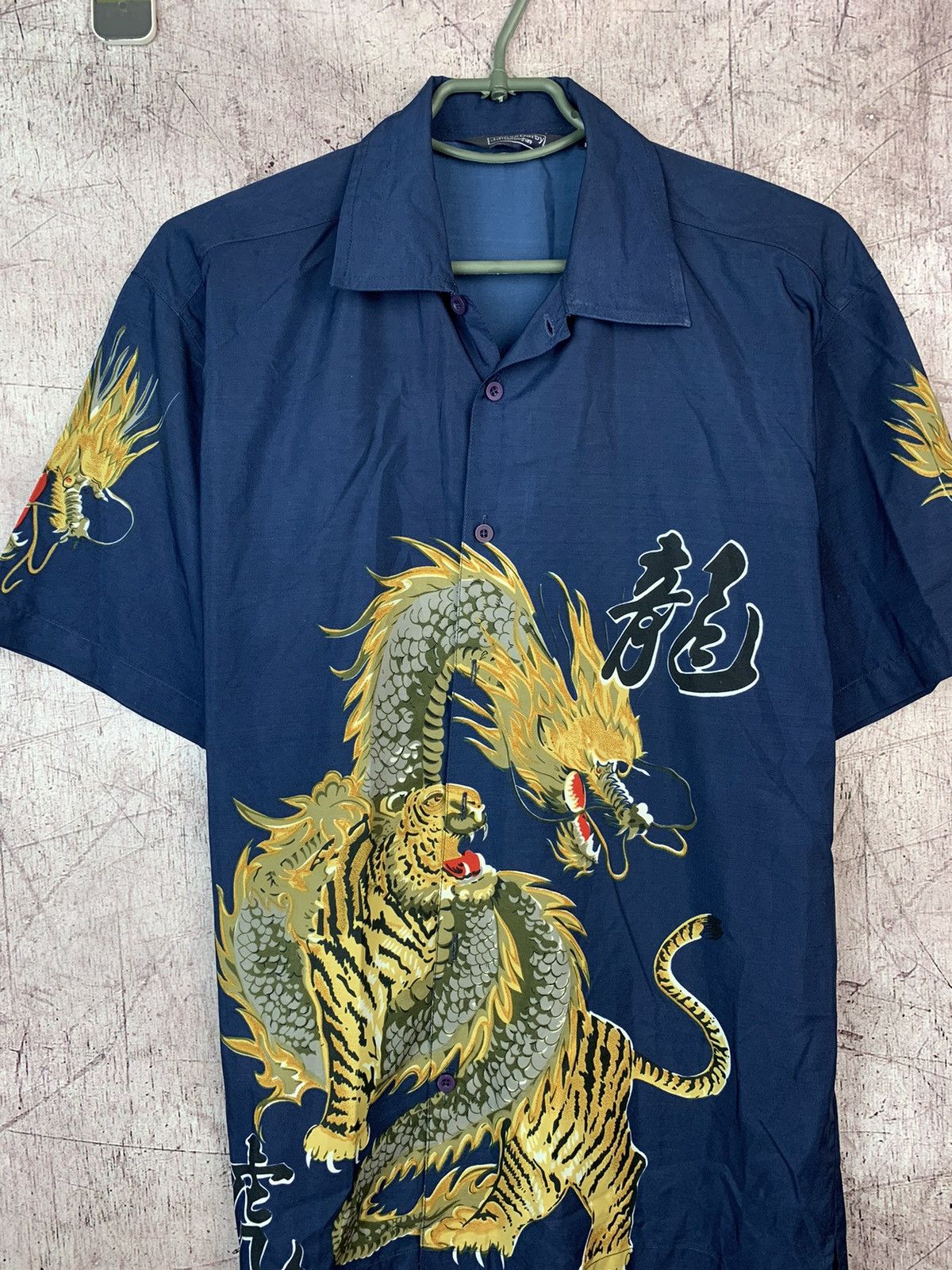 Japanese Brand Vintage Hawaiian Shirt Dragon print Size US M / EU 48-50 / 2 - 2 Thumbnail